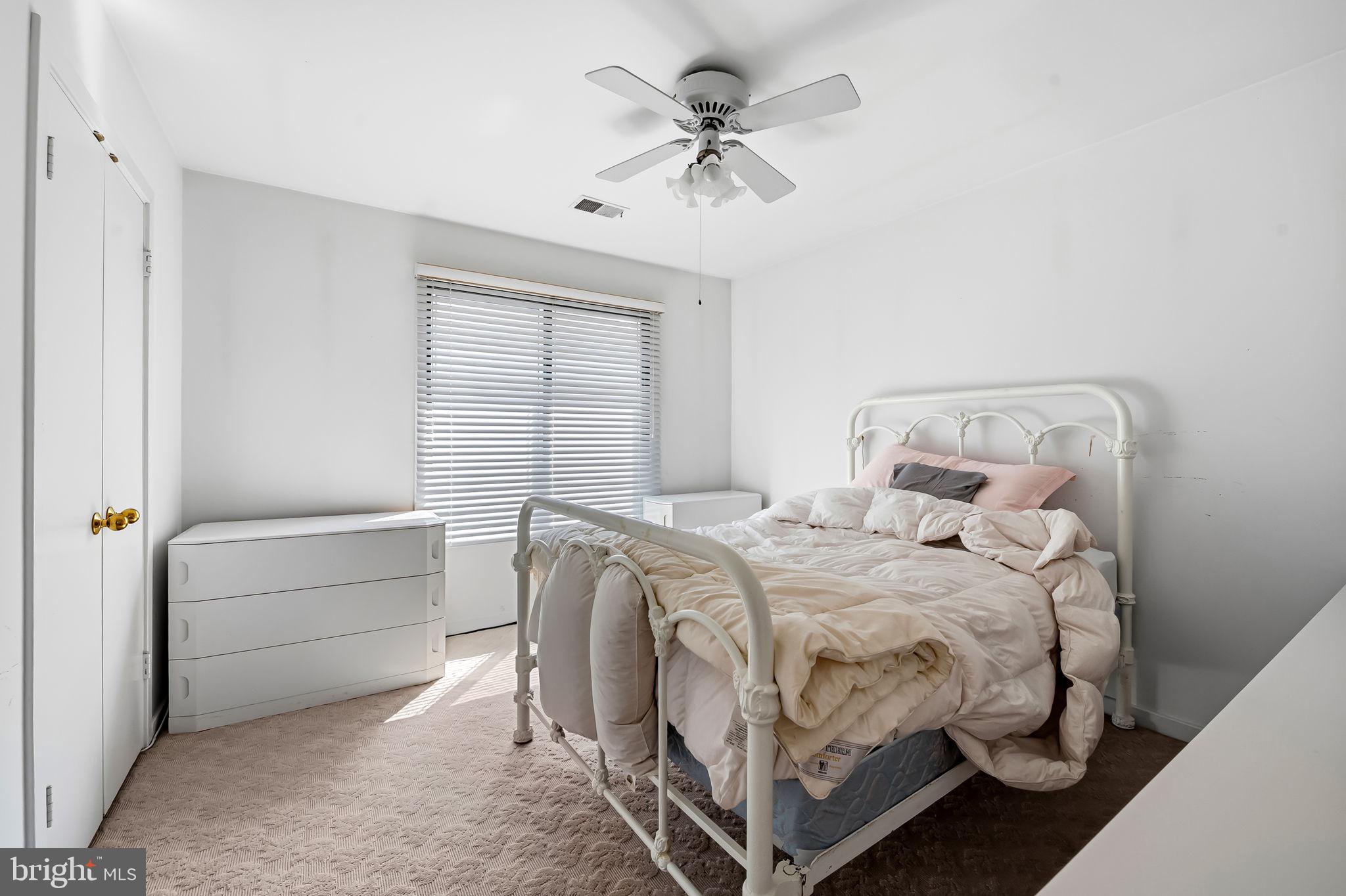 REGENCY PARK - Residential