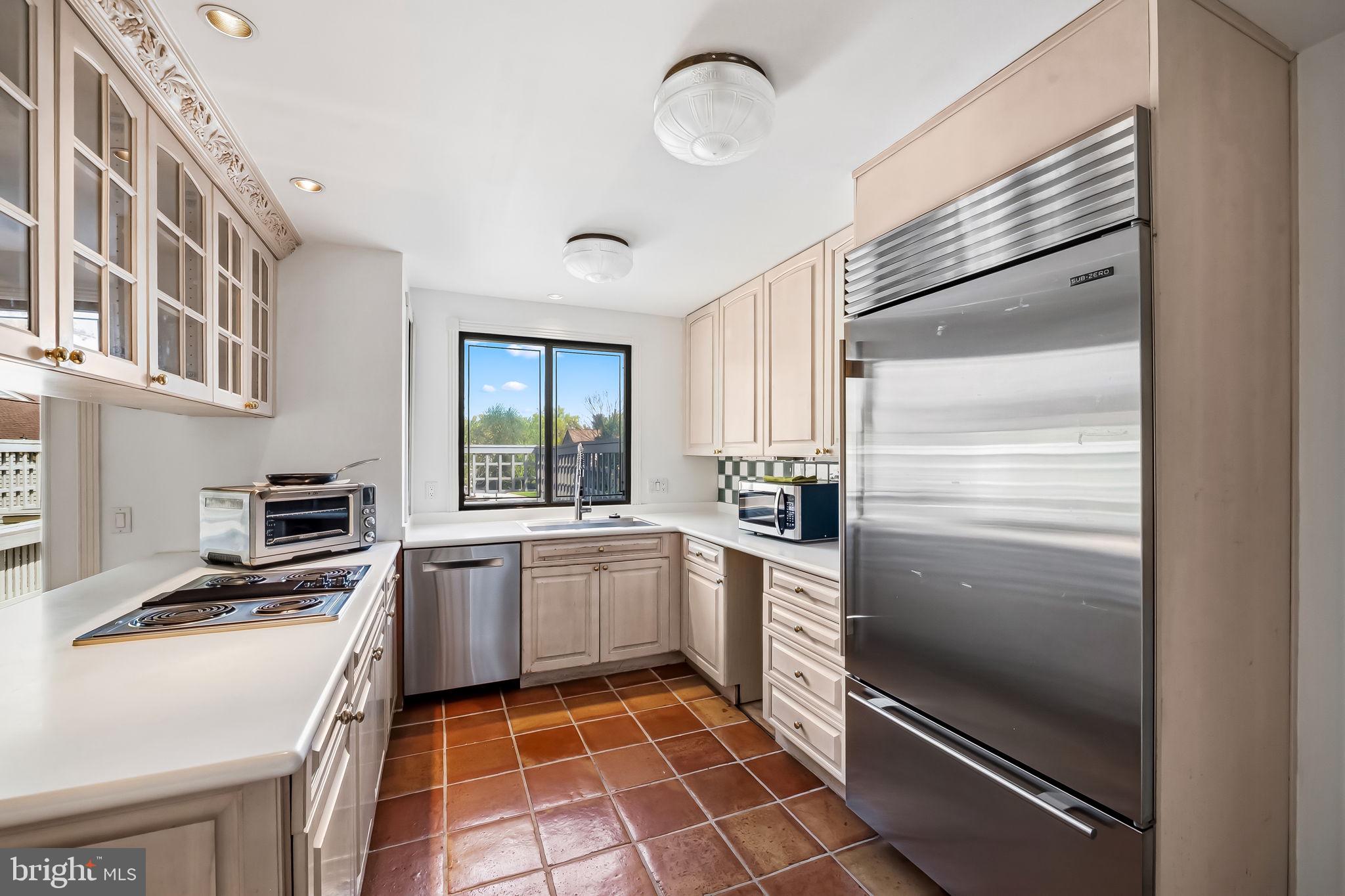 REGENCY PARK - Residential