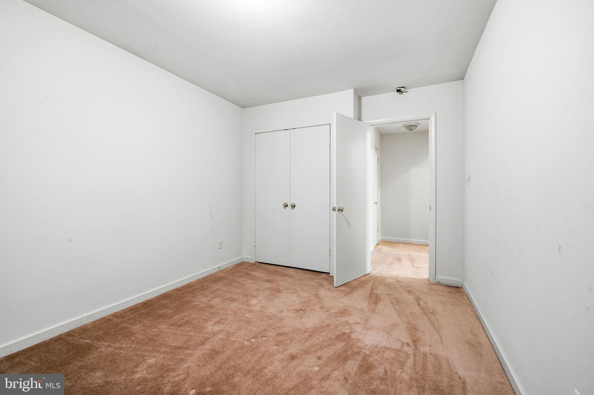 REGENCY PARK - Residential