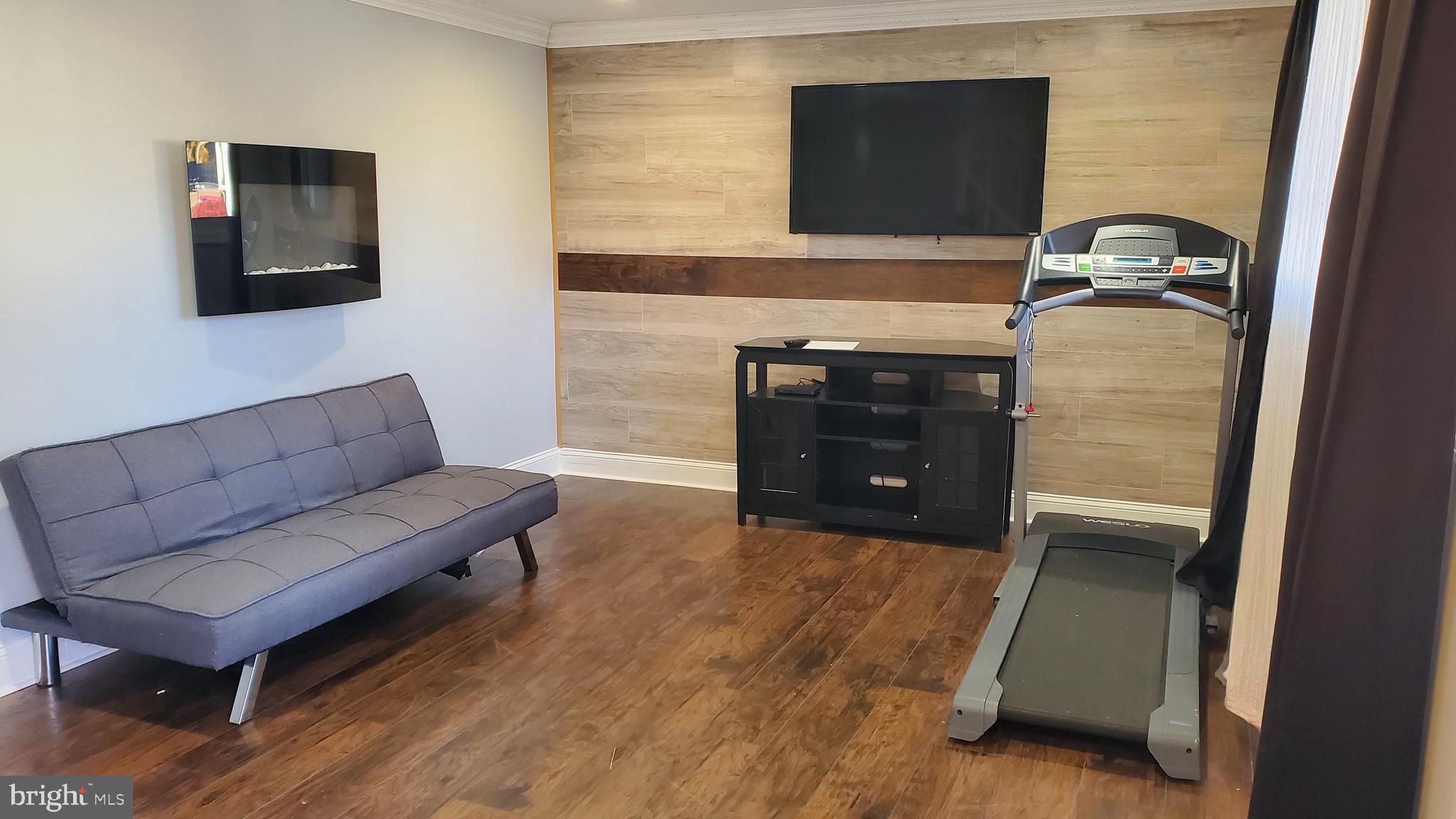 DALE CITY - Residential