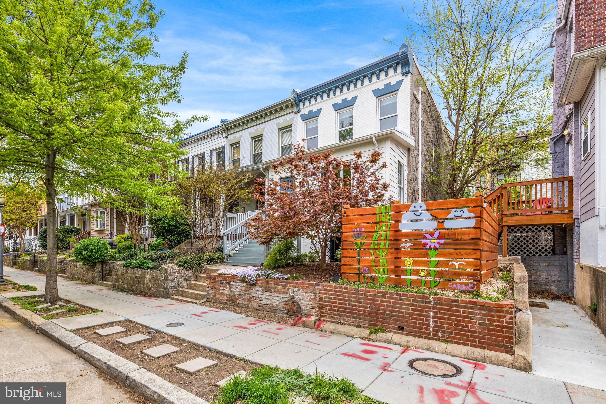 148 QUINCY PLACE NE