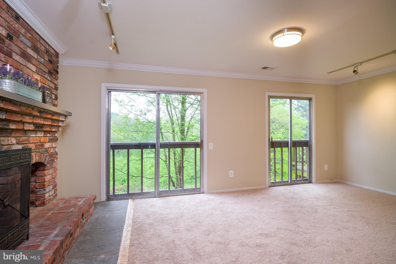 MONTGOMERY VILLAGE - Residential