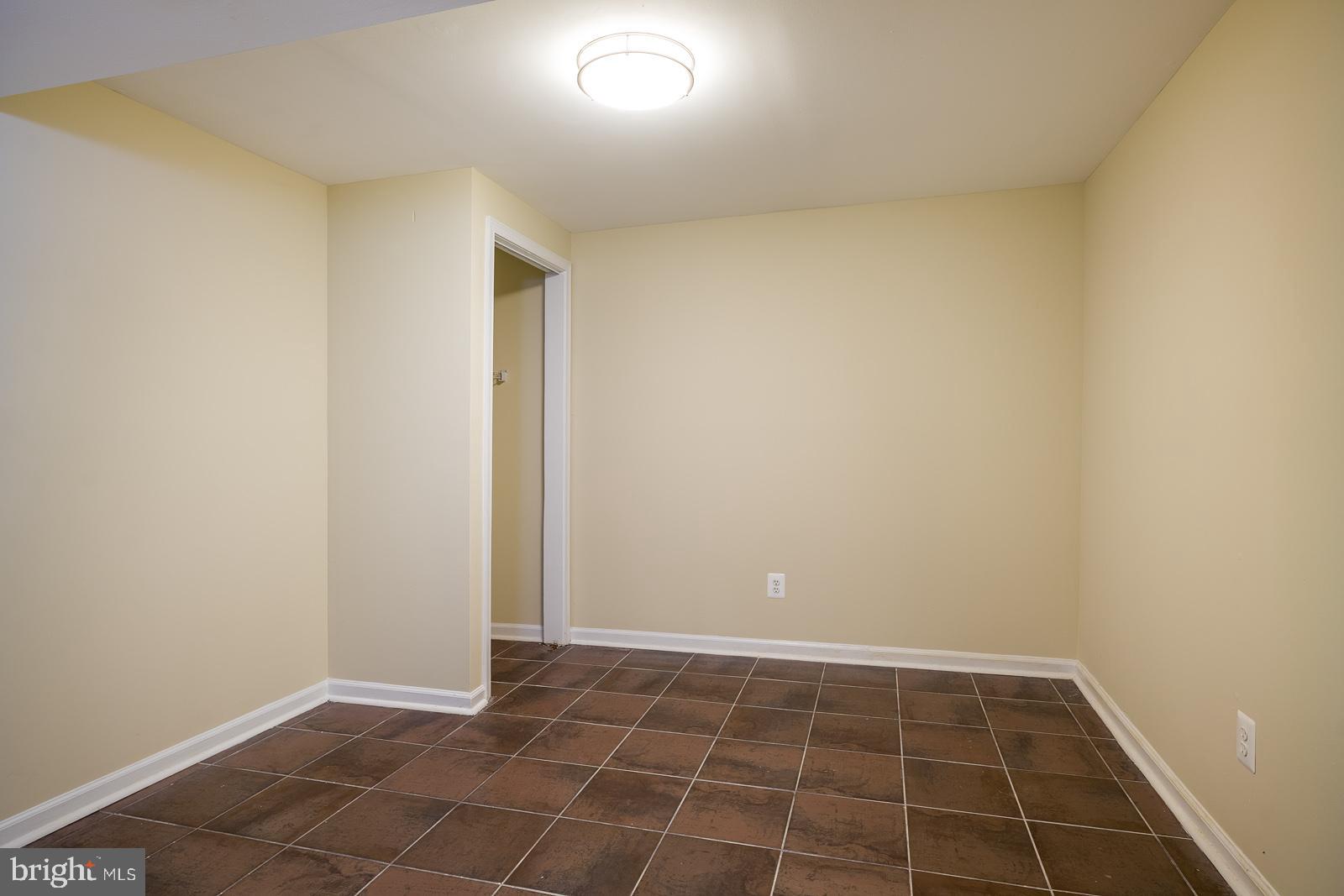 MONTGOMERY VILLAGE - Residential