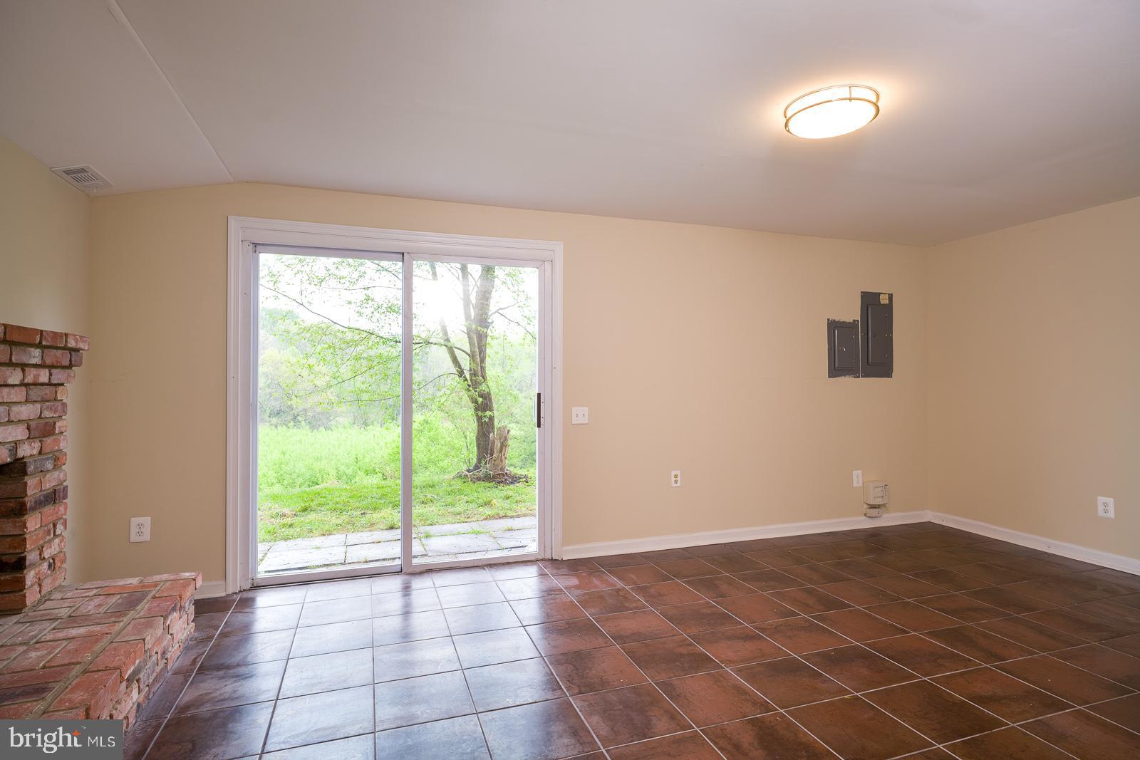 MONTGOMERY VILLAGE - Residential