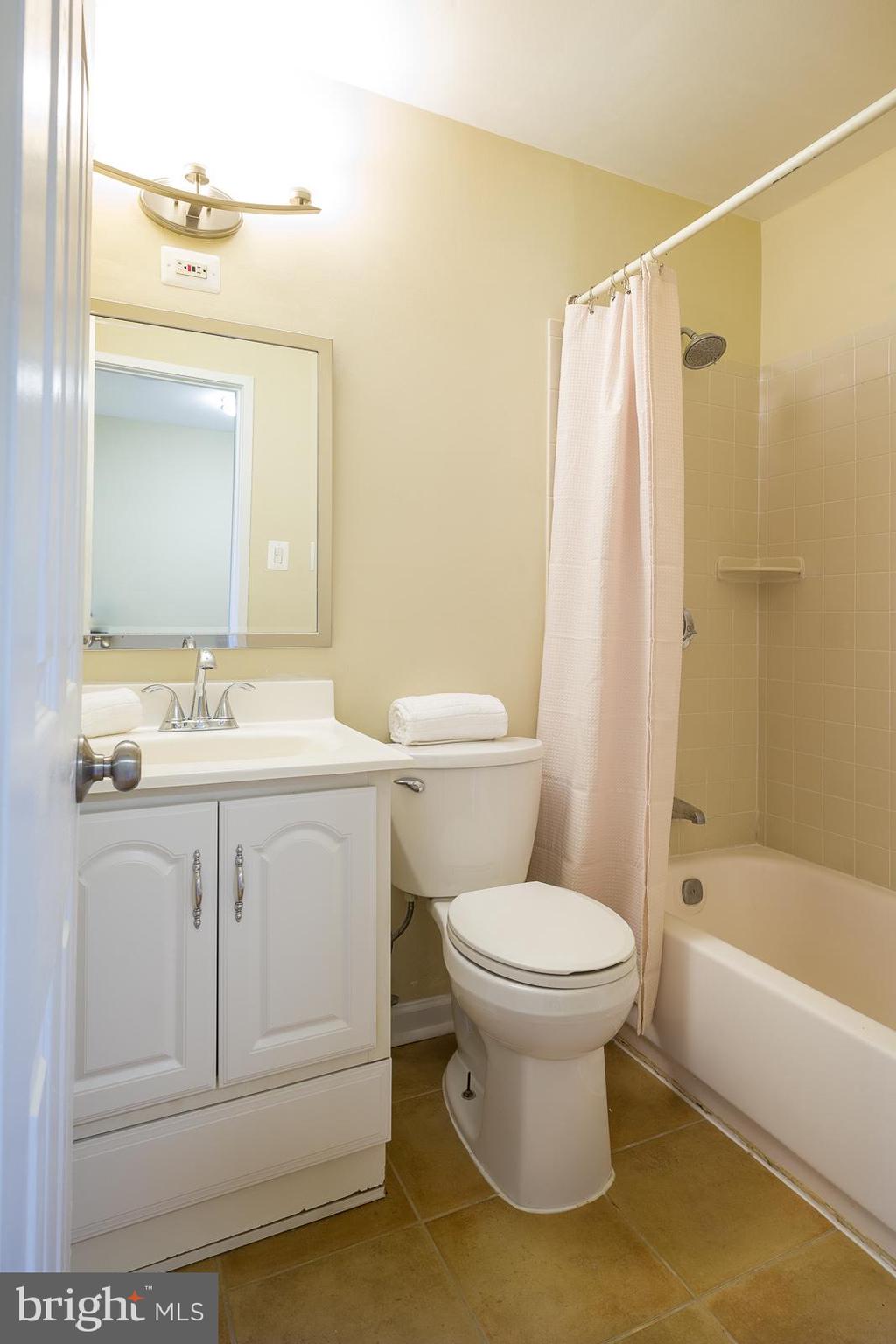 MONTGOMERY VILLAGE - Residential