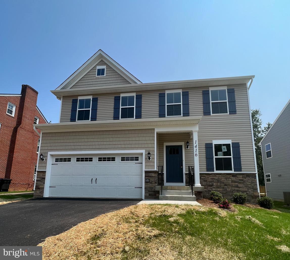 COLLEGE HEIGHTS - Residential