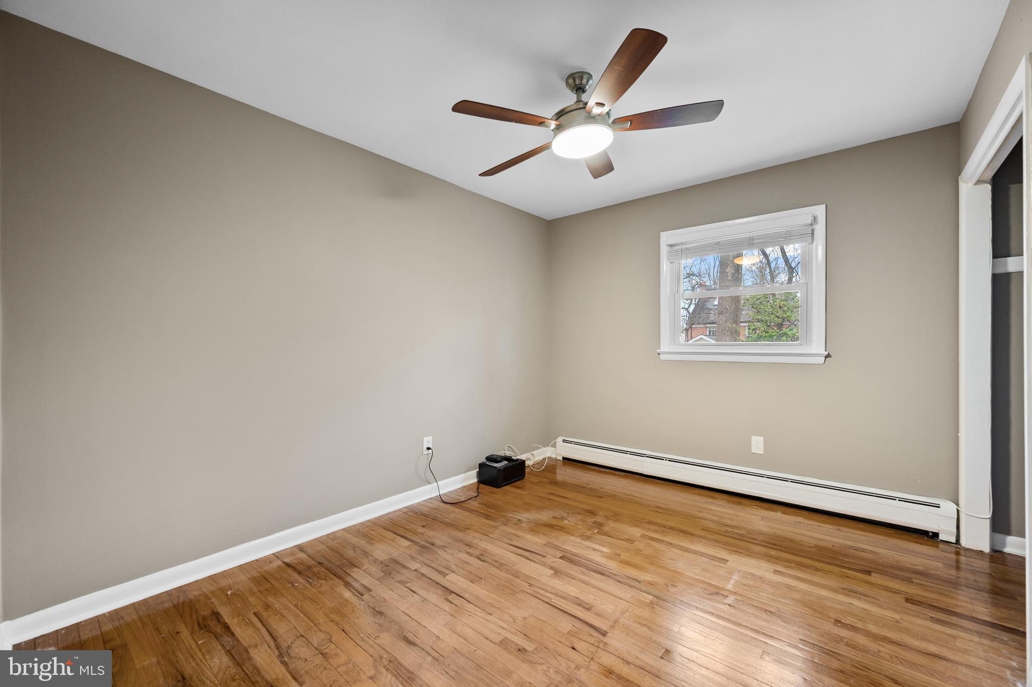 WOODSIDE PARK - Residential