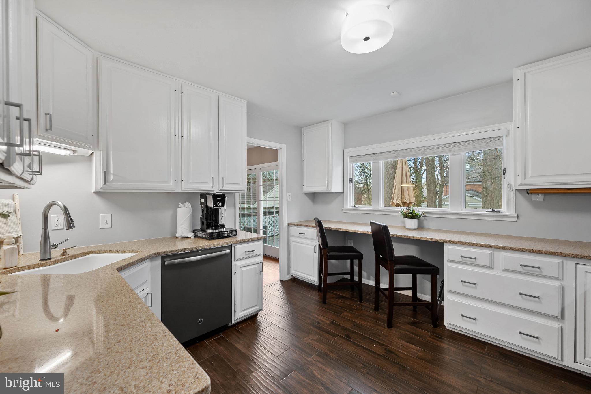 WOODSIDE PARK - Residential