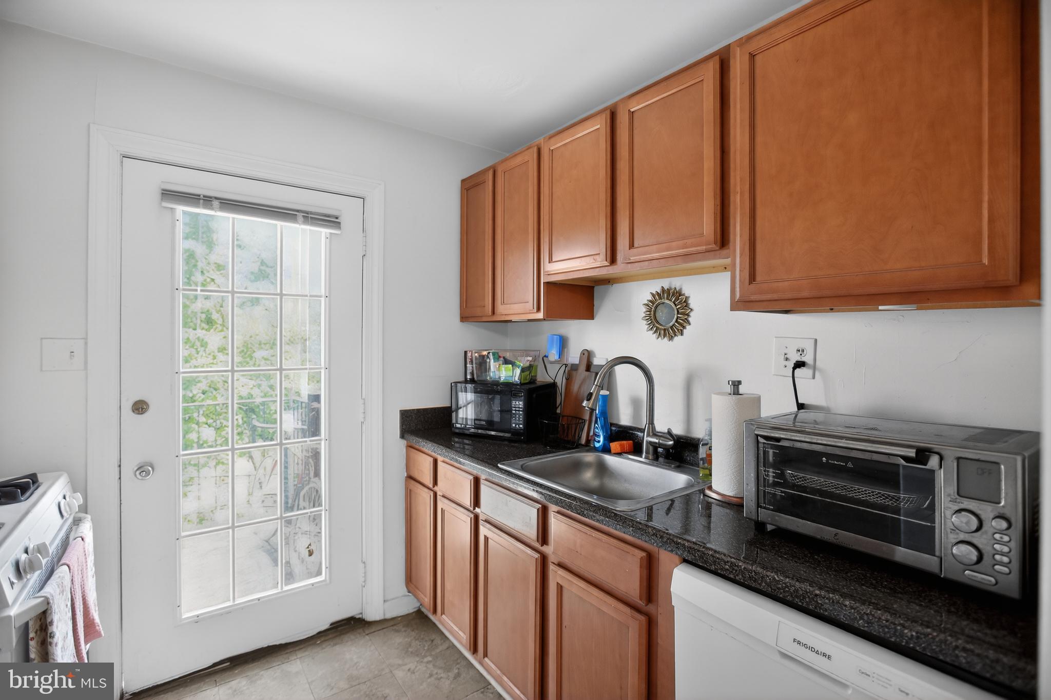 102 N GEORGE MASON DRIVE 102-2