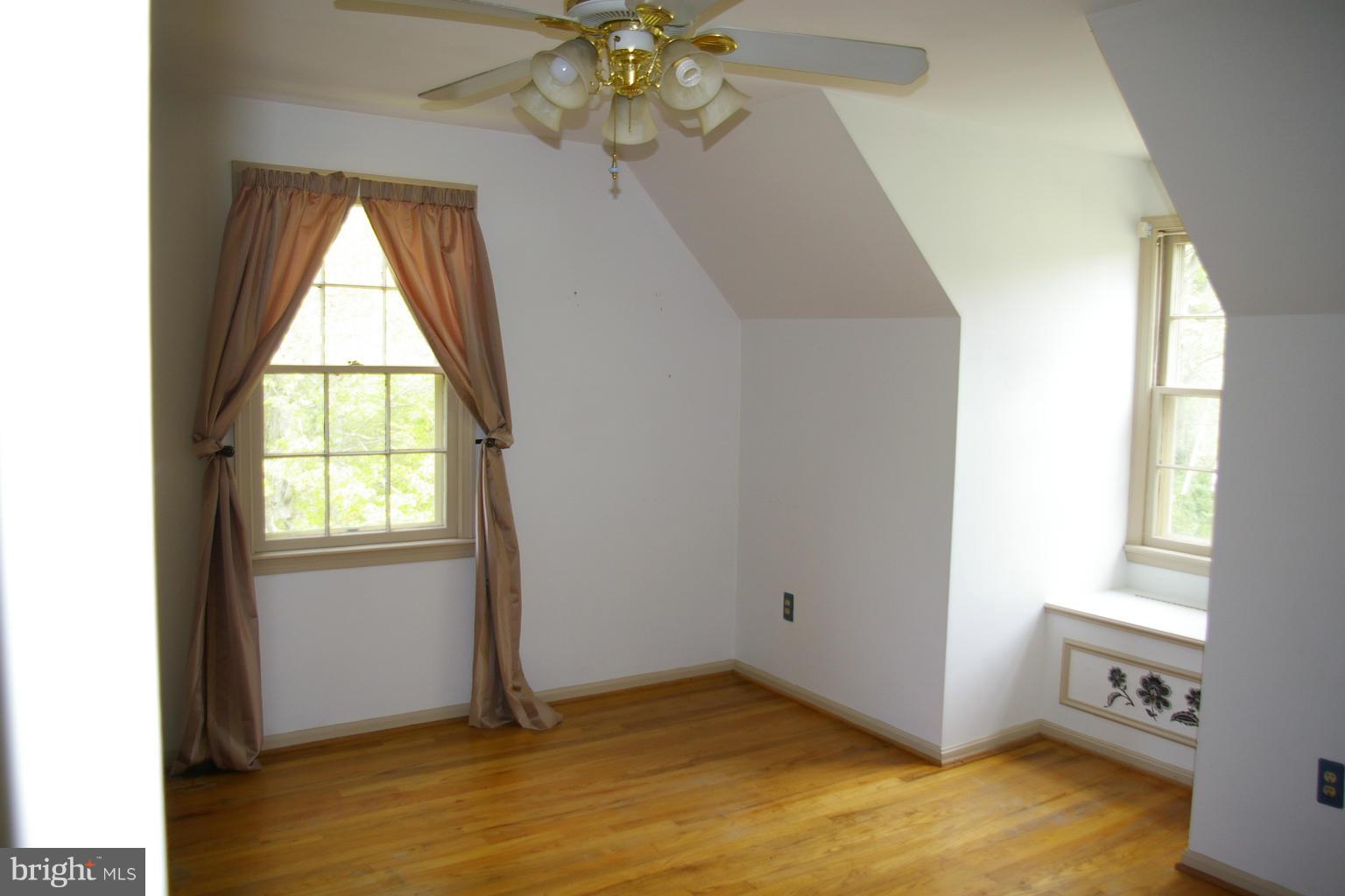 OCCOQUAN RIVER HILLS - Residential