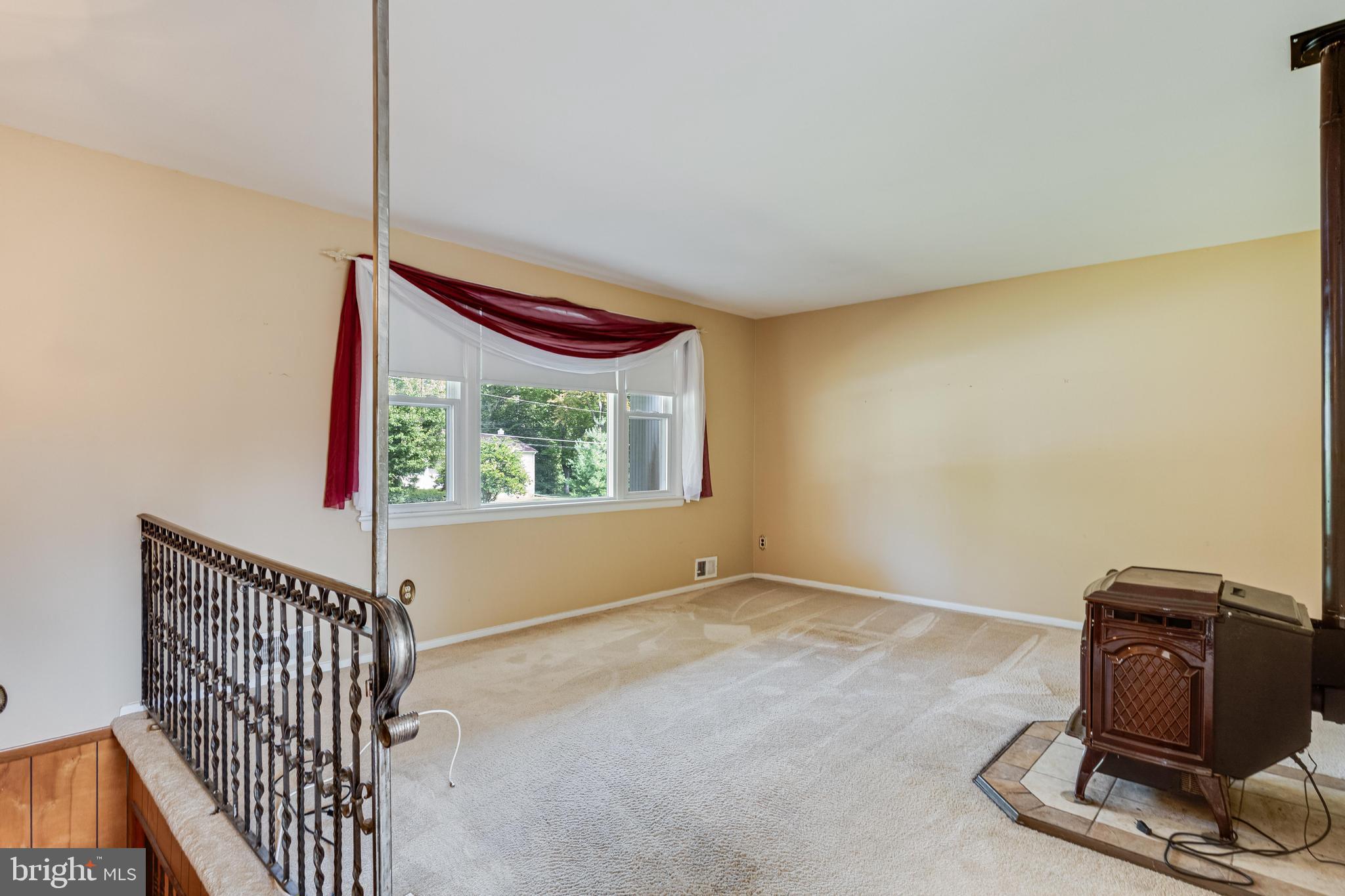 3662 WOODLEY ROAD