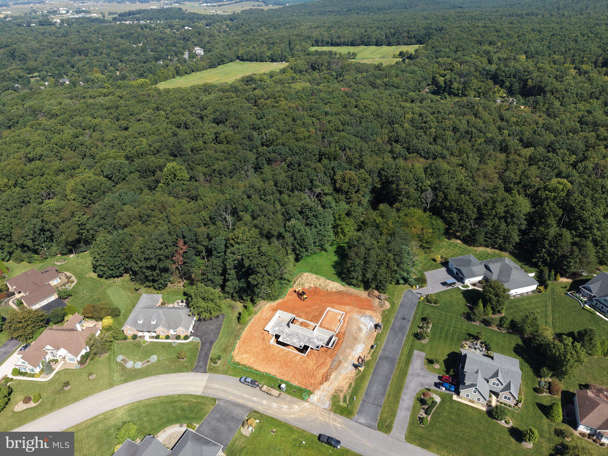 .9+/- ACRES KILLARNEY DRIVE