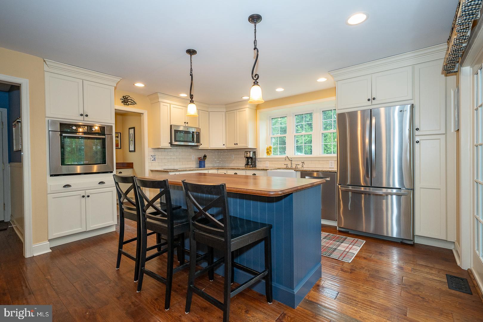 HUNT COUNTRY - Residential