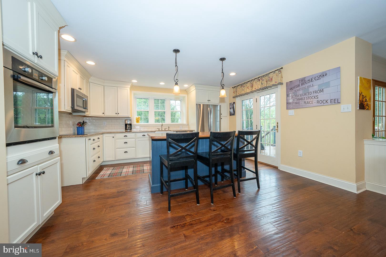 HUNT COUNTRY - Residential