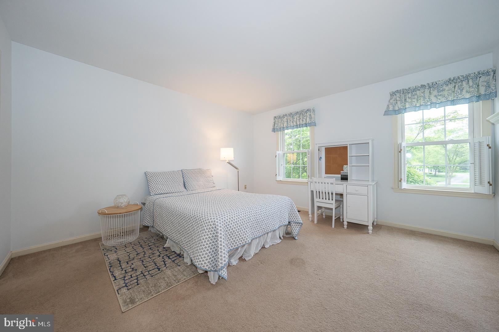 HUNT COUNTRY - Residential