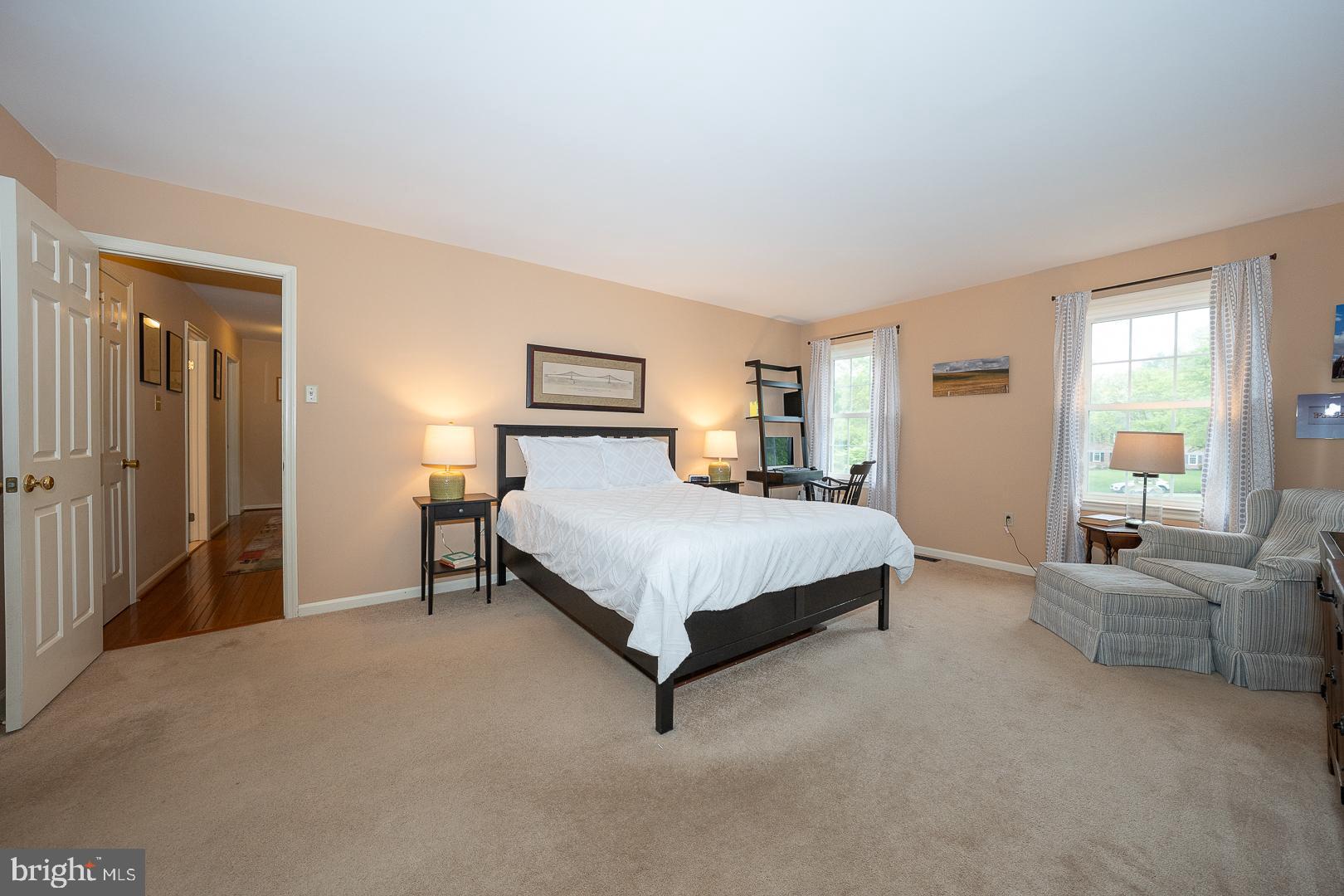 HUNT COUNTRY - Residential