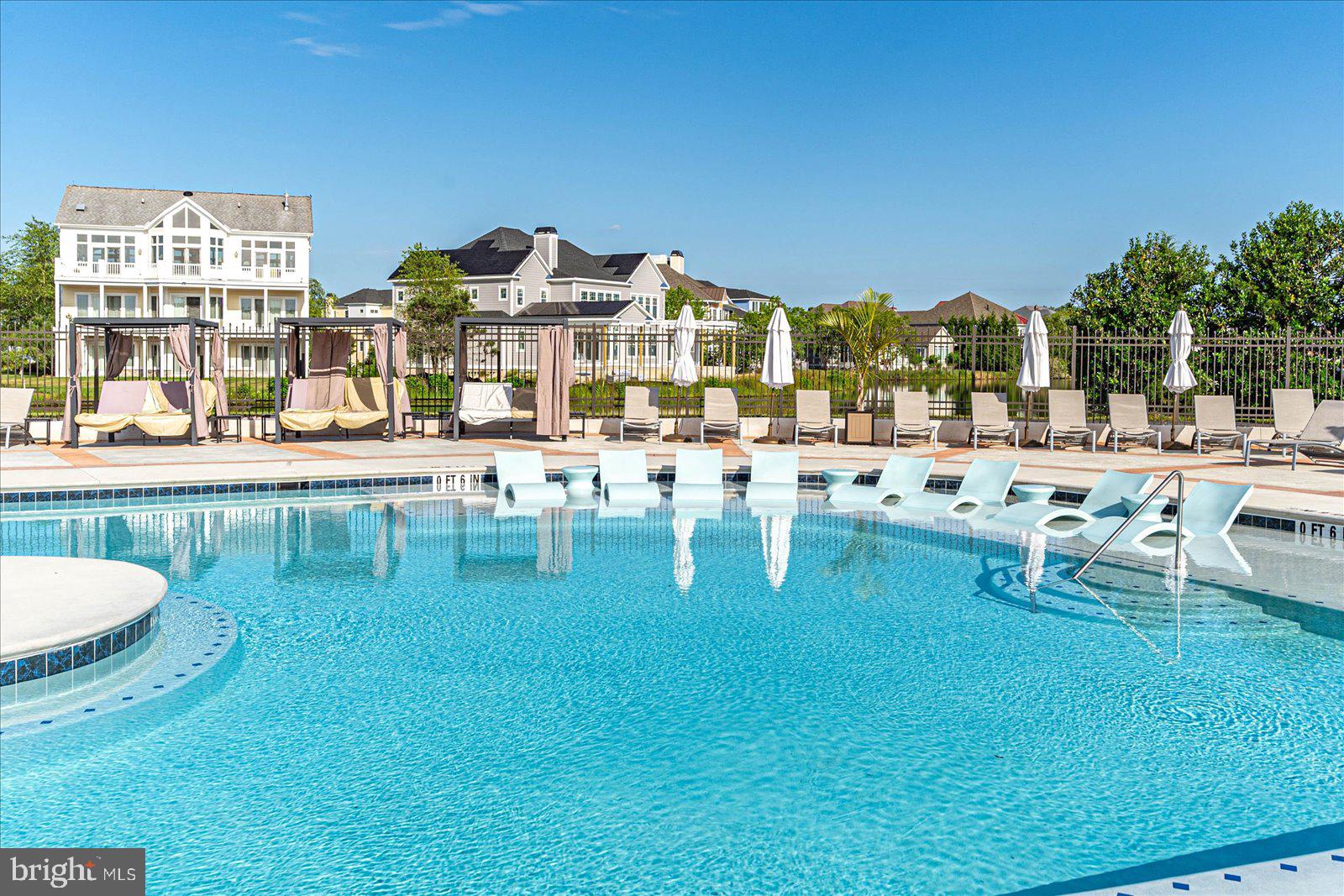 PENINSULA - Residential