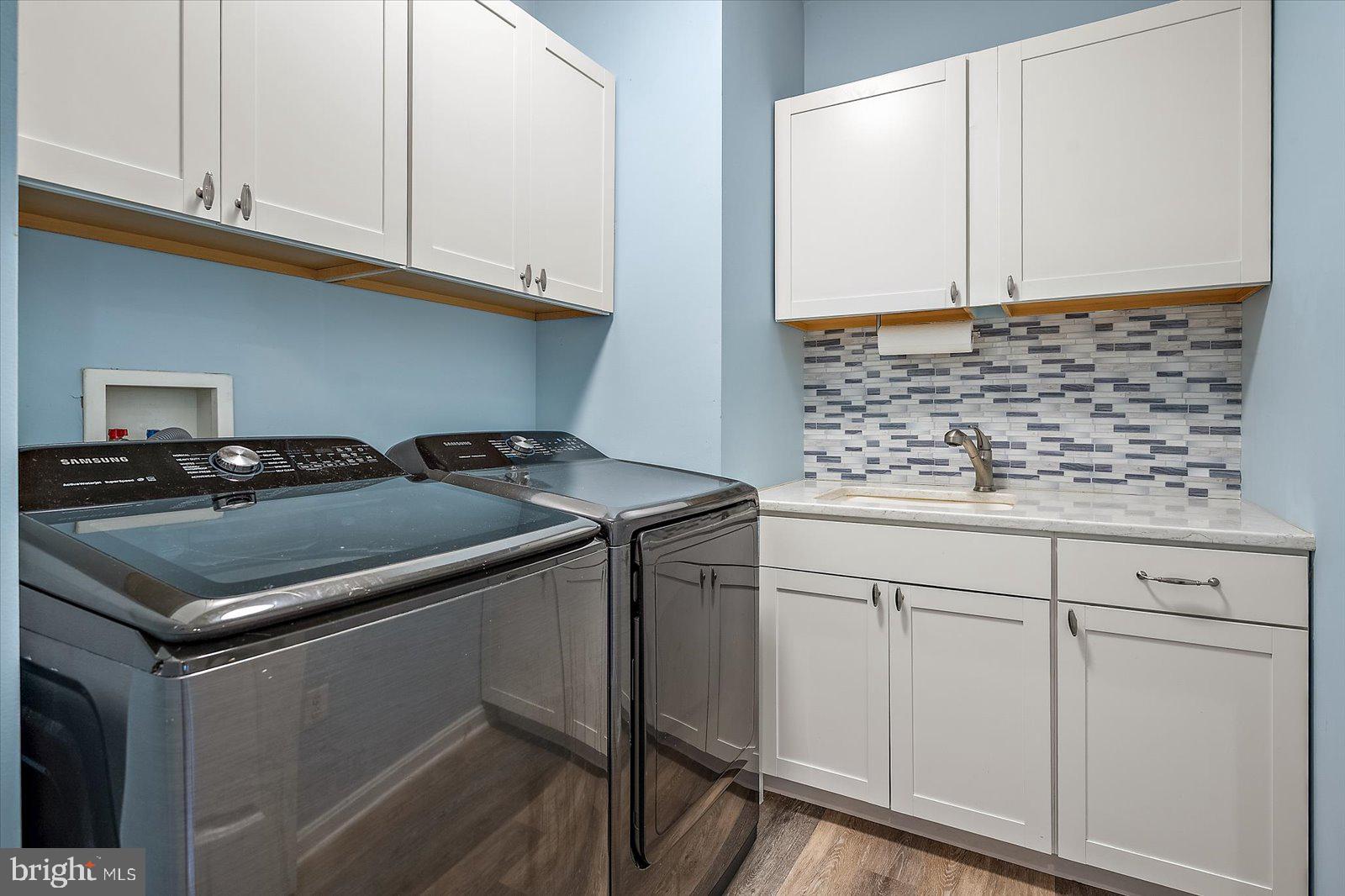 PENINSULA - Residential