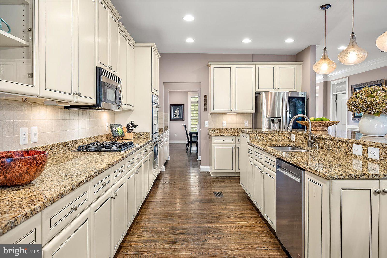 PENINSULA - Residential