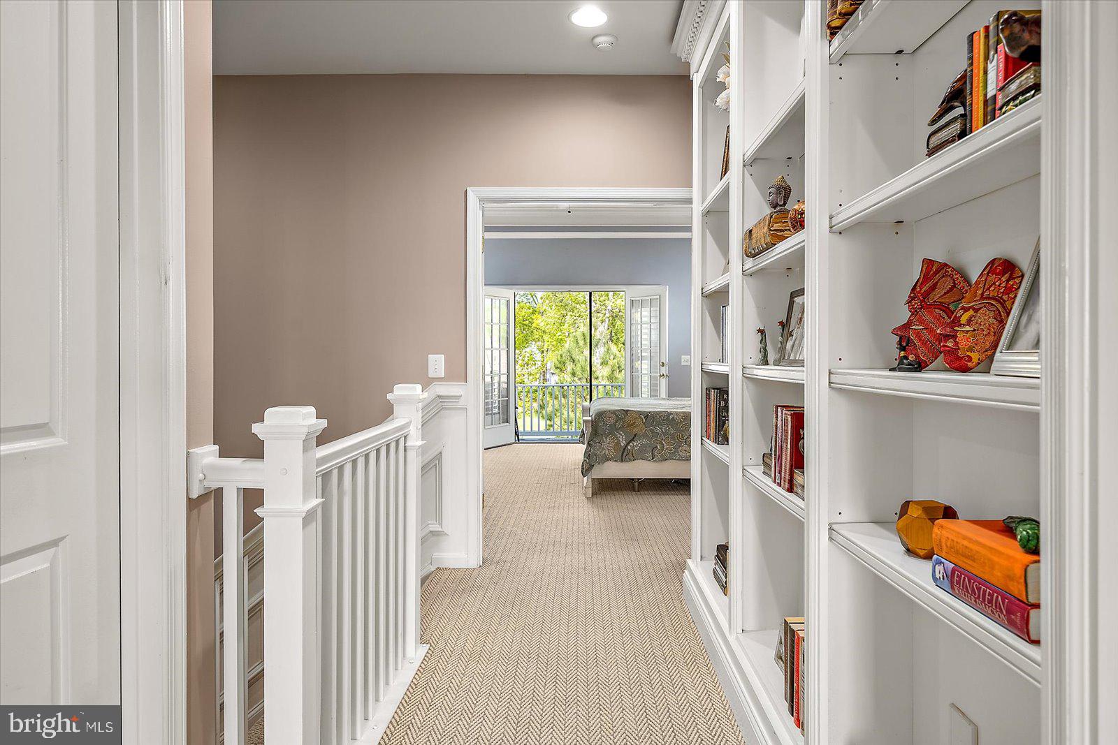 PENINSULA - Residential