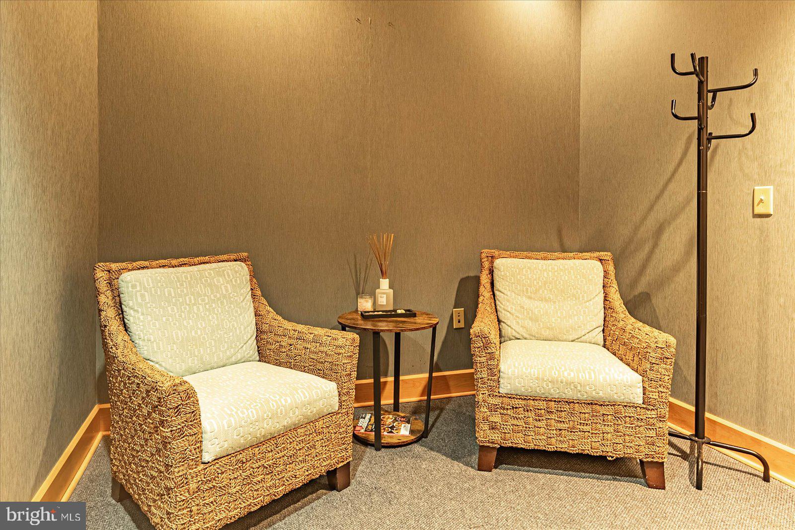 PENINSULA - Residential