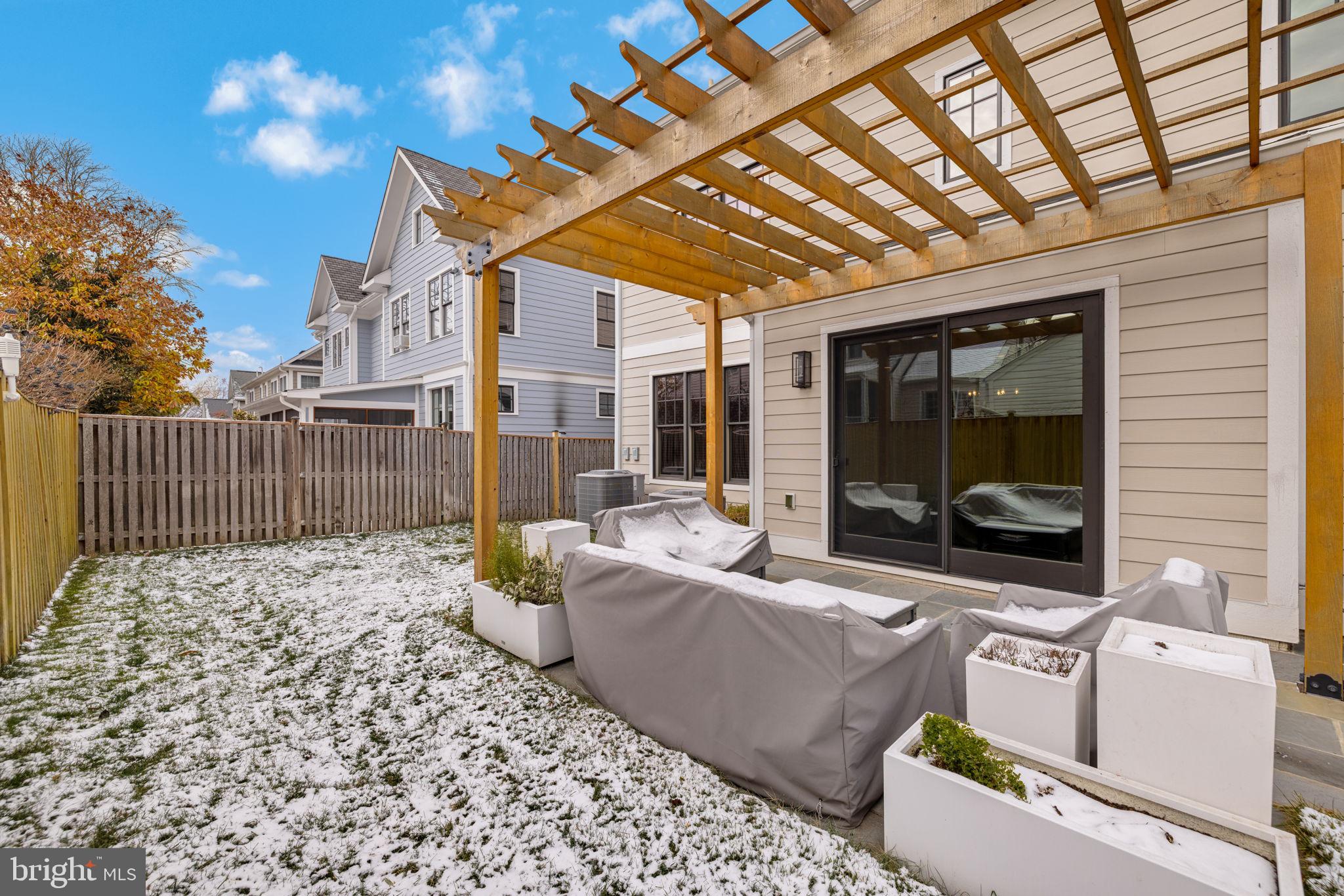 GLENBROOK VILLAGE - Residential