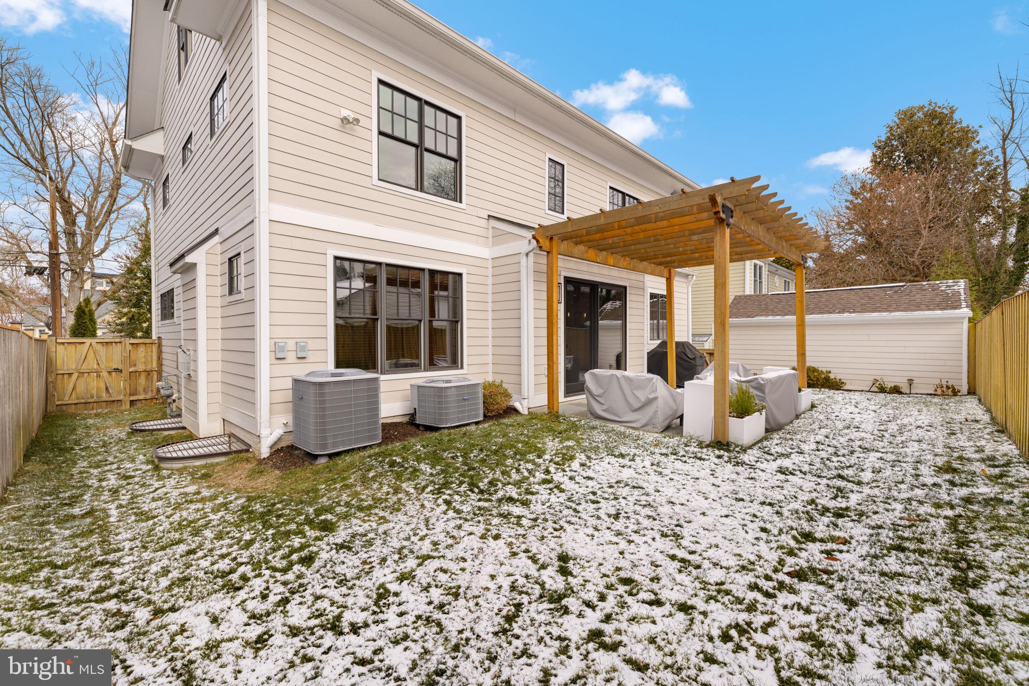 GLENBROOK VILLAGE - Residential