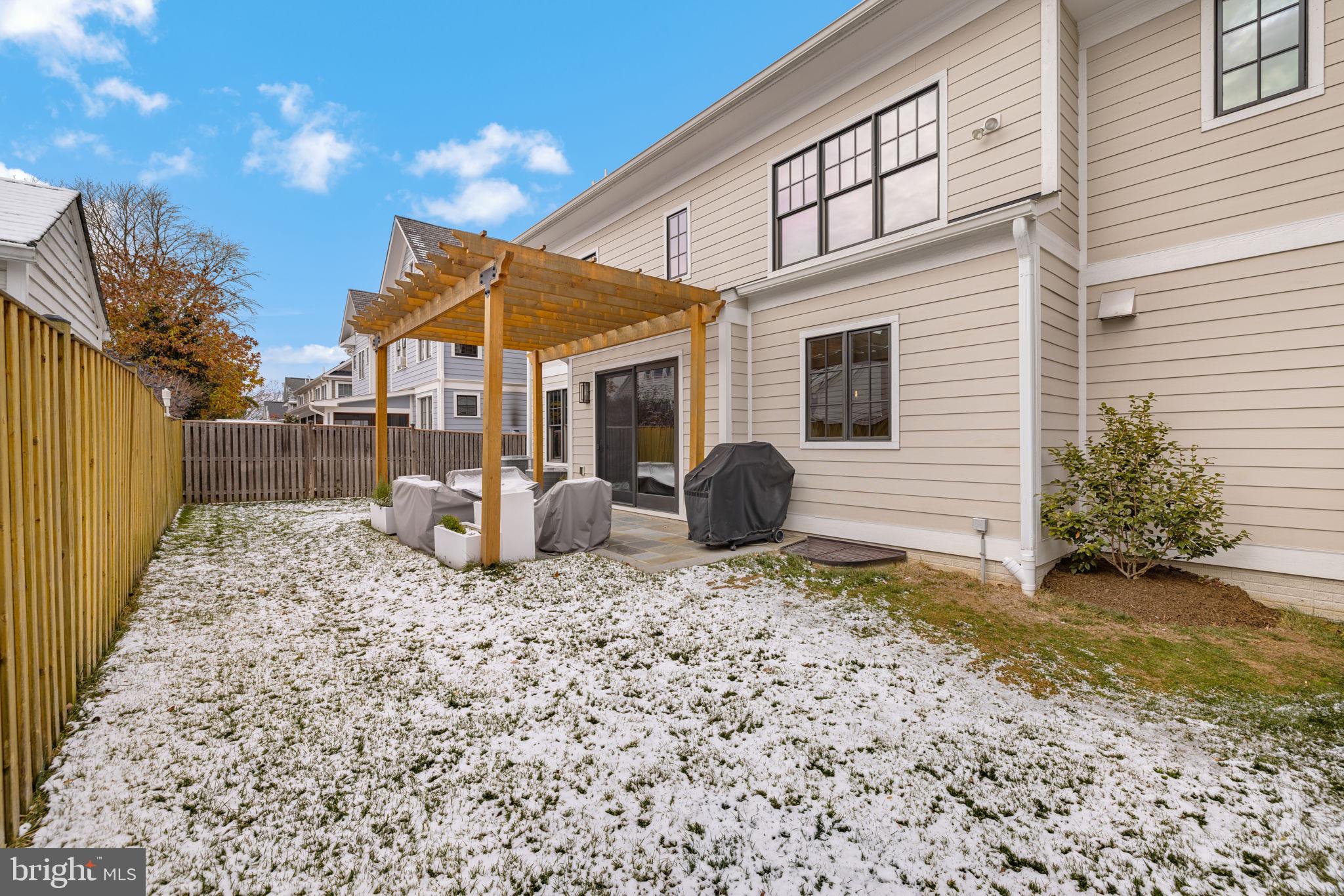 GLENBROOK VILLAGE - Residential