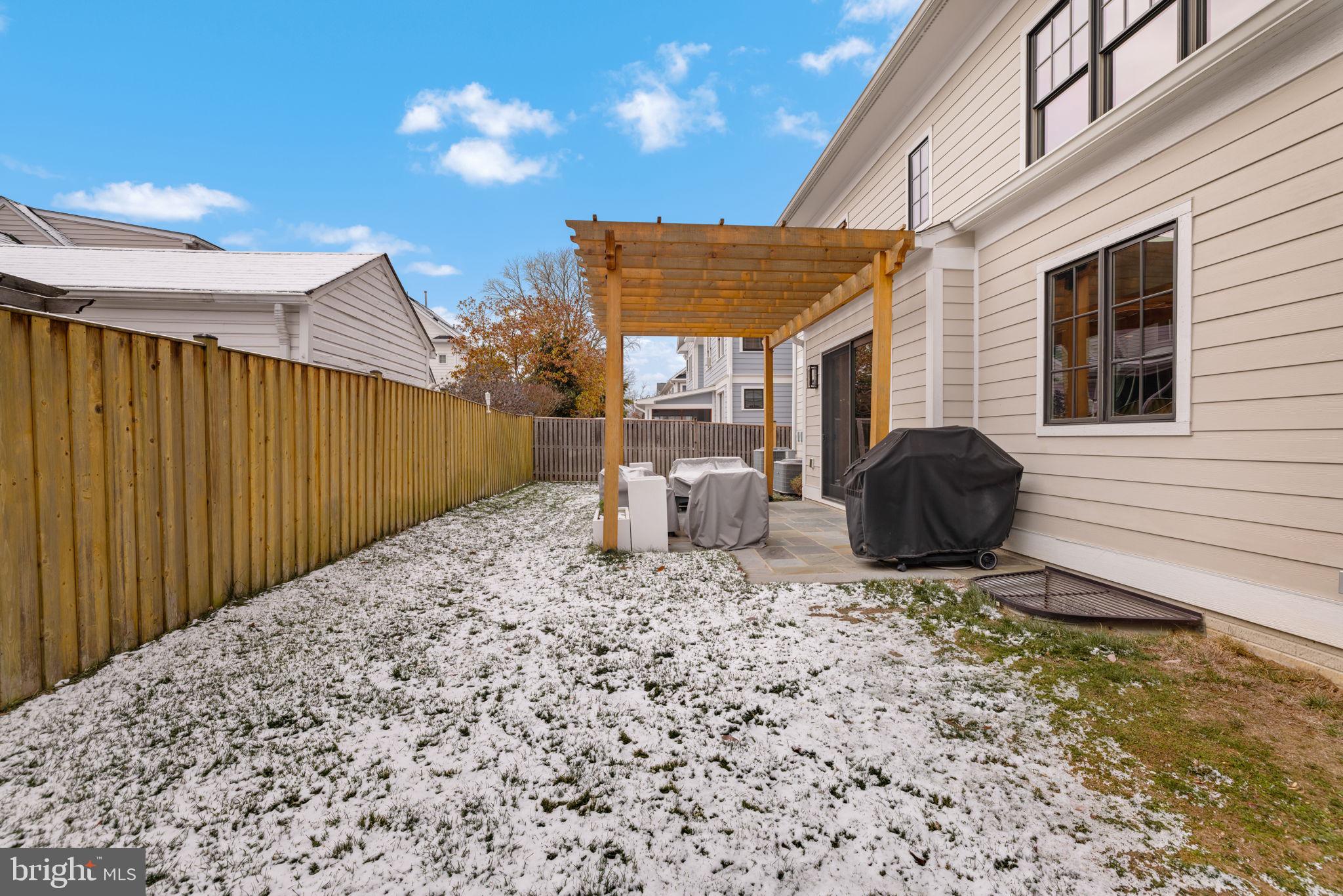 GLENBROOK VILLAGE - Residential