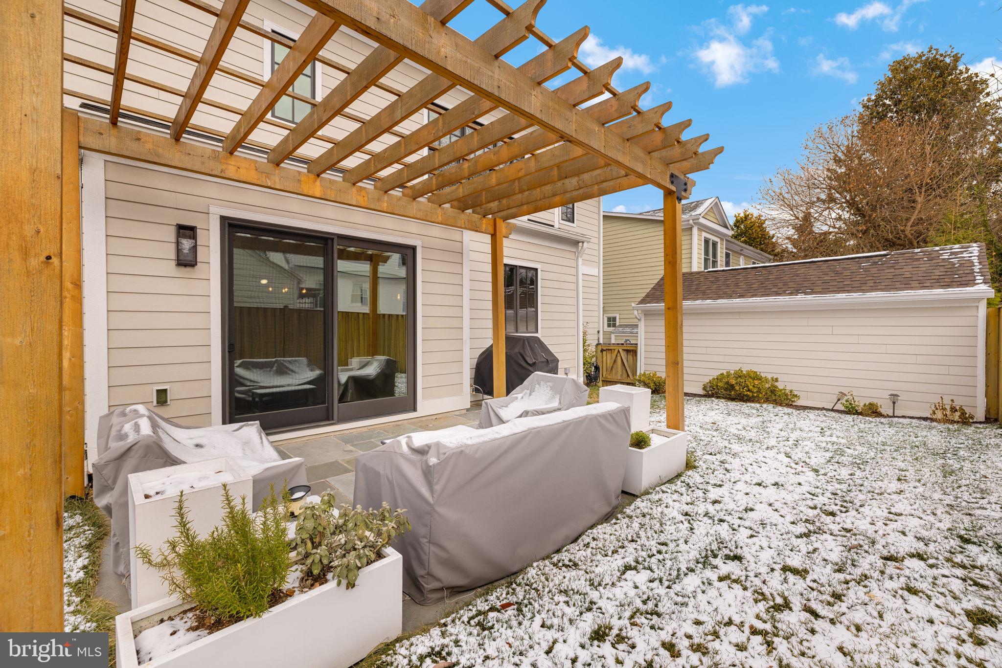 GLENBROOK VILLAGE - Residential