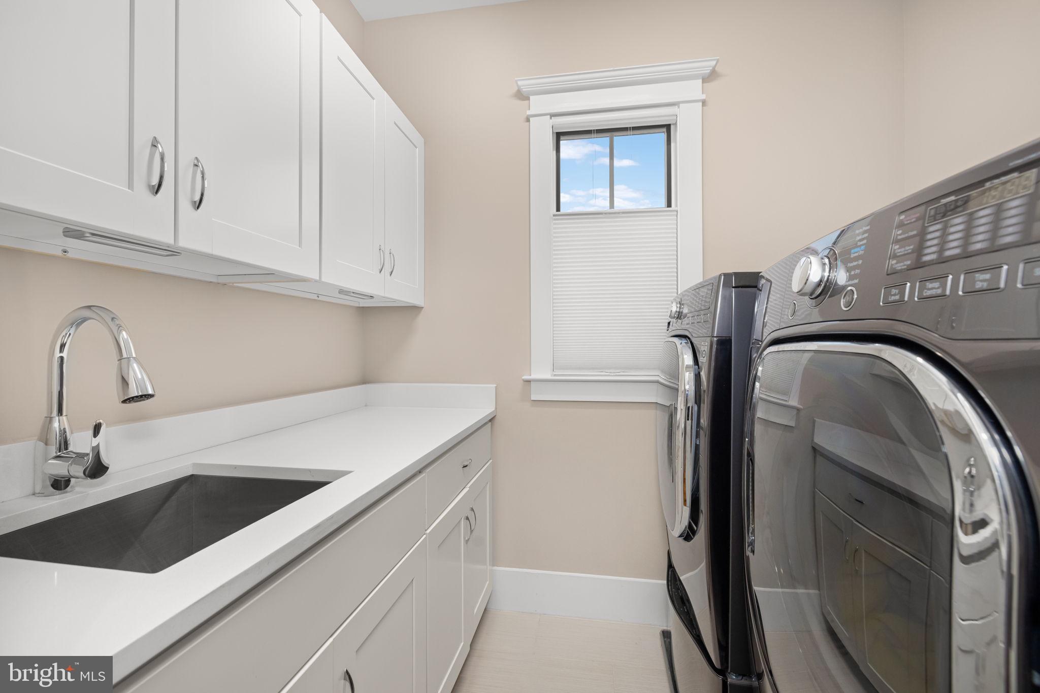 GLENBROOK VILLAGE - Residential