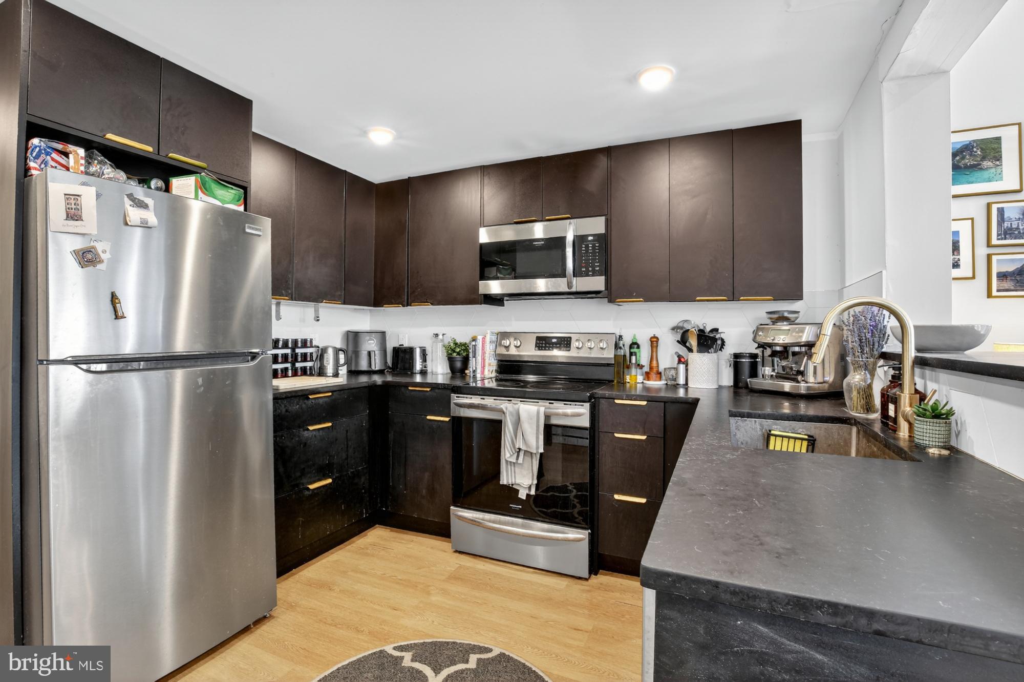 WASHINGTON SQ WEST - Residential Lease