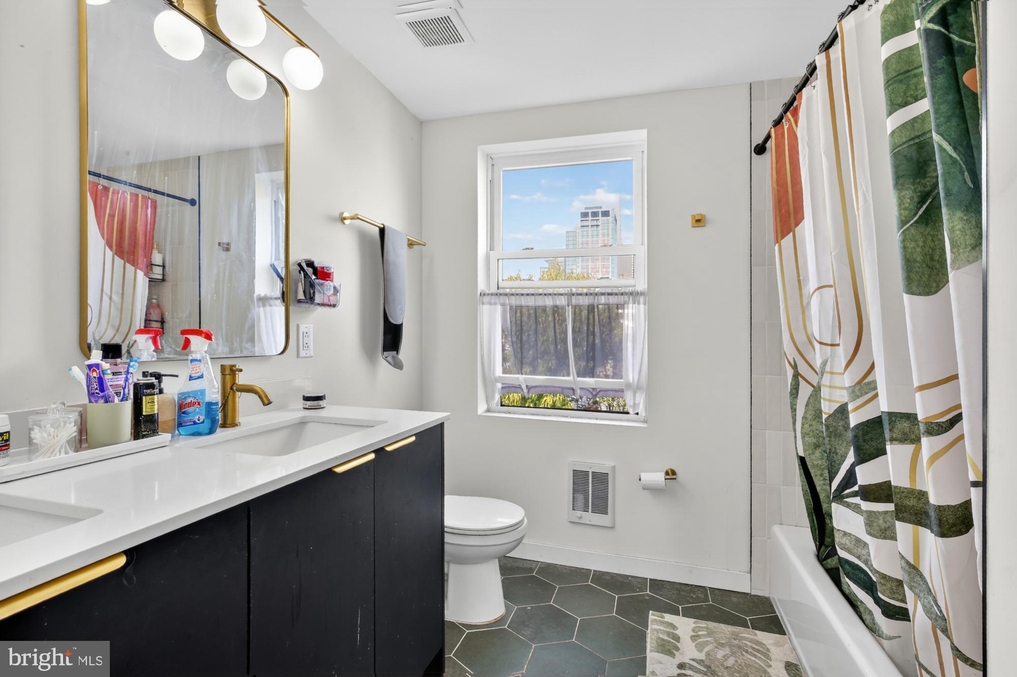 WASHINGTON SQ WEST - Residential Lease