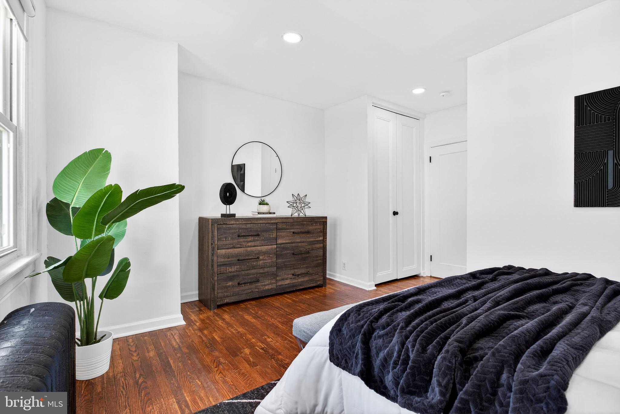 GERMANTOWN - Residential