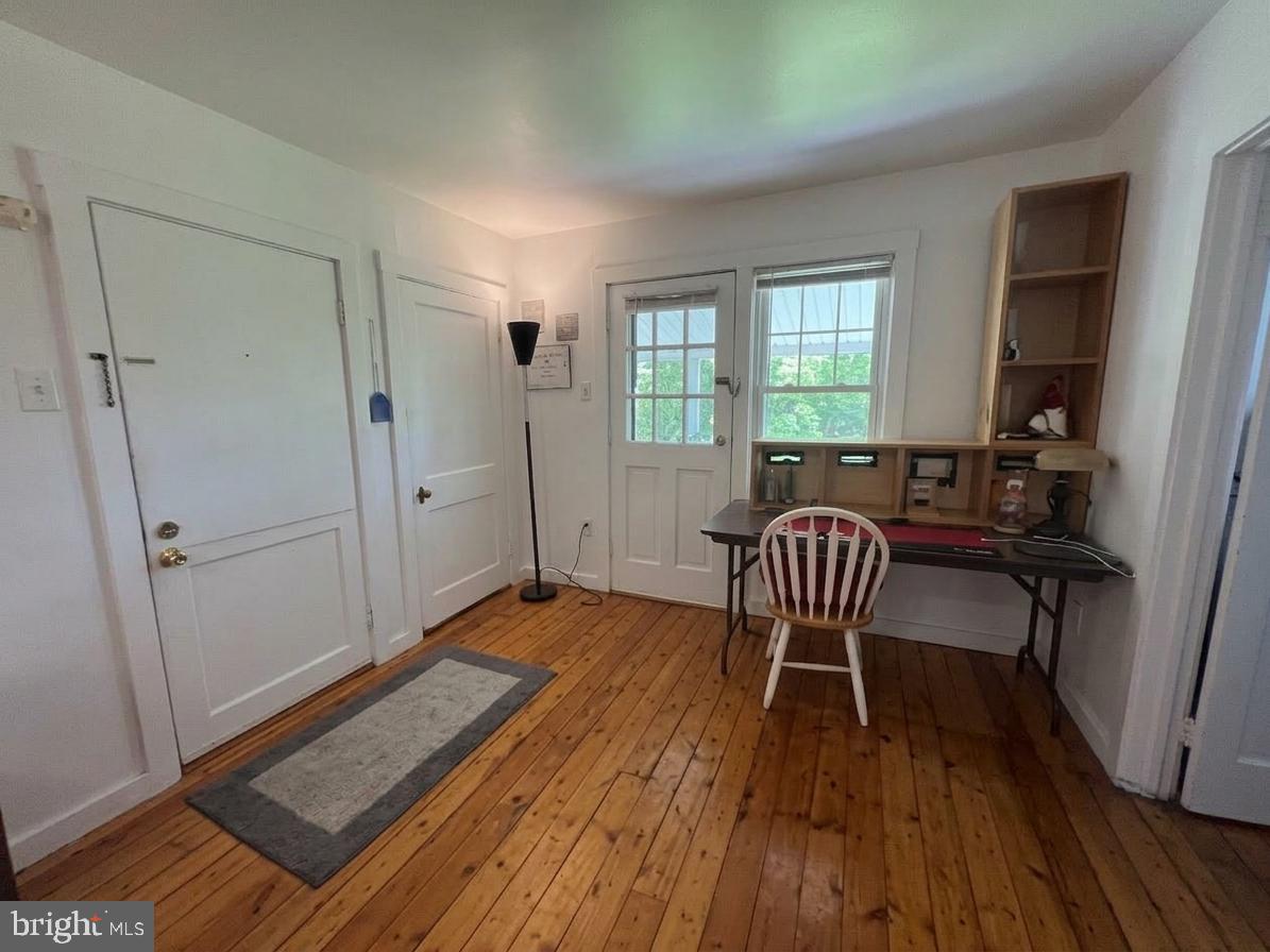 5685 YORK ROAD 3