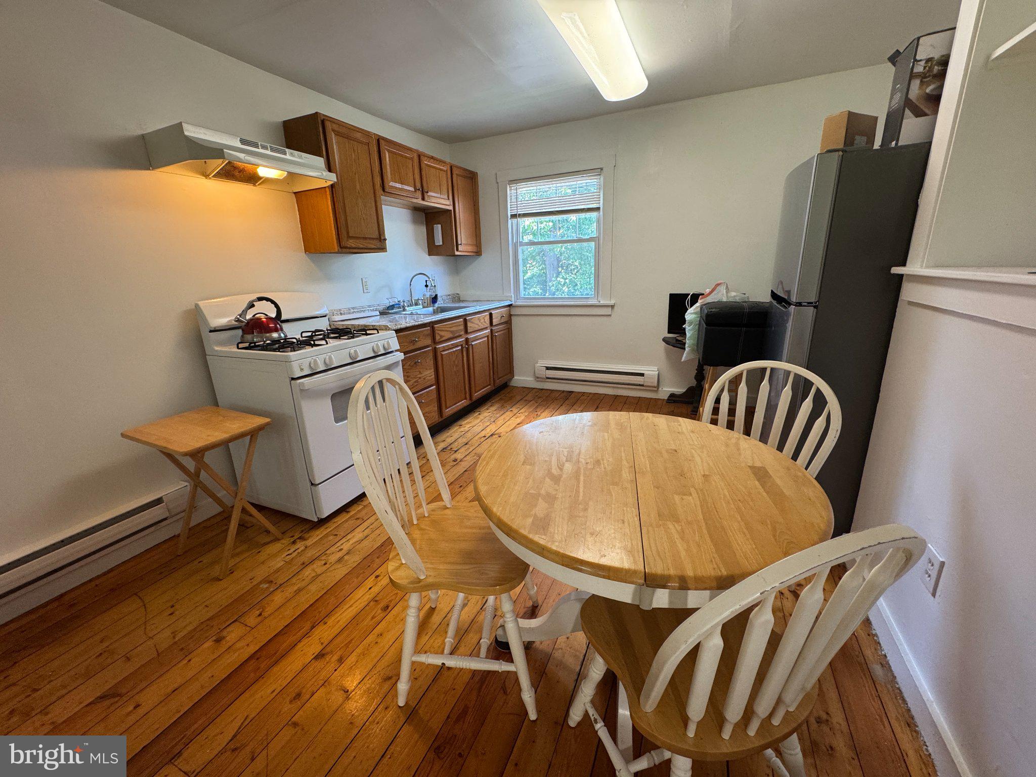 5685 YORK ROAD 3