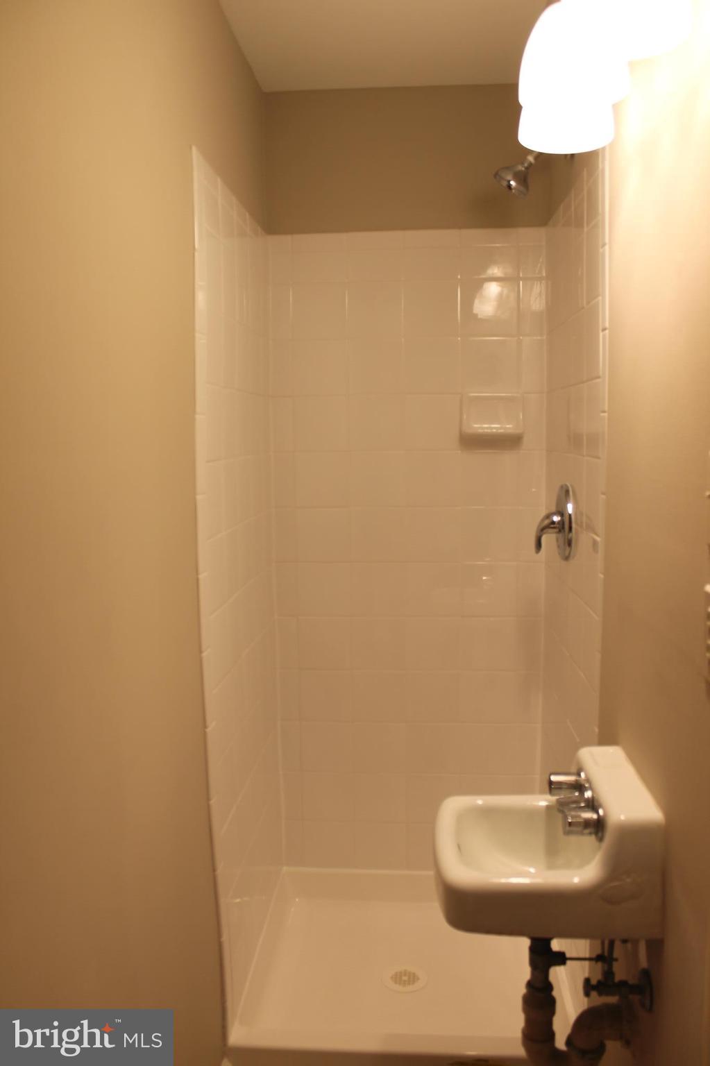 CIRCLE WOODS - Residential