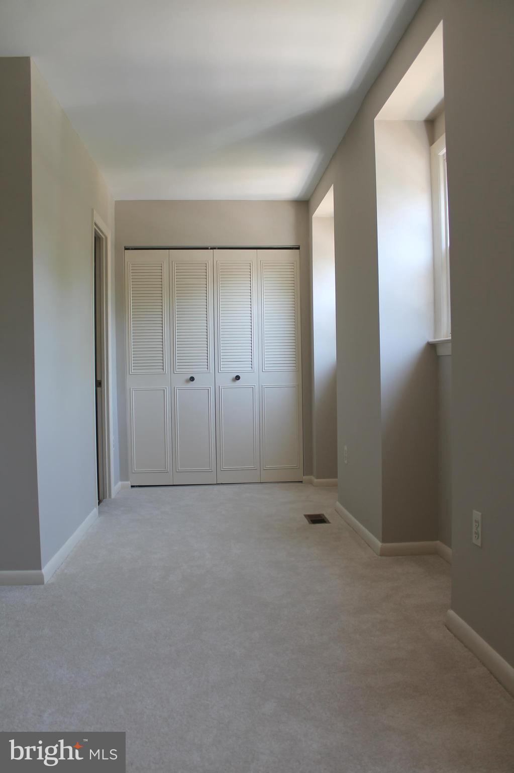 CIRCLE WOODS - Residential