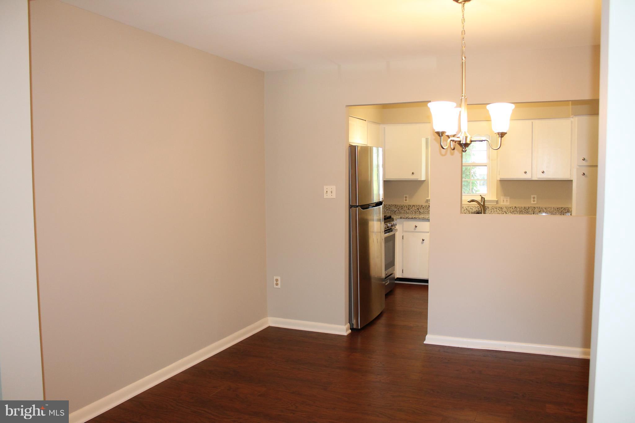 CIRCLE WOODS - Residential