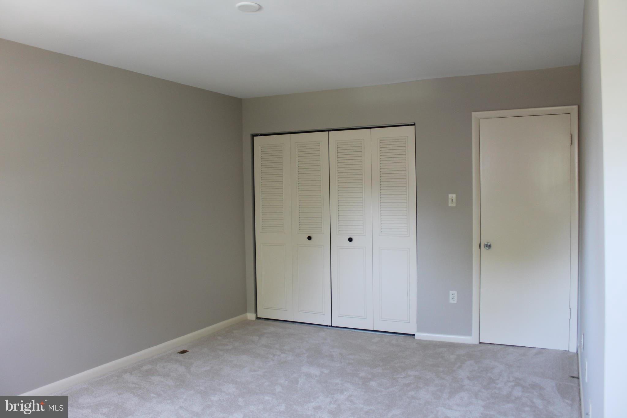 CIRCLE WOODS - Residential