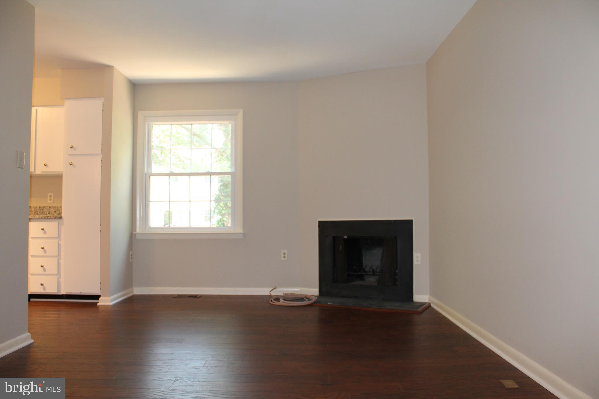 CIRCLE WOODS - Residential