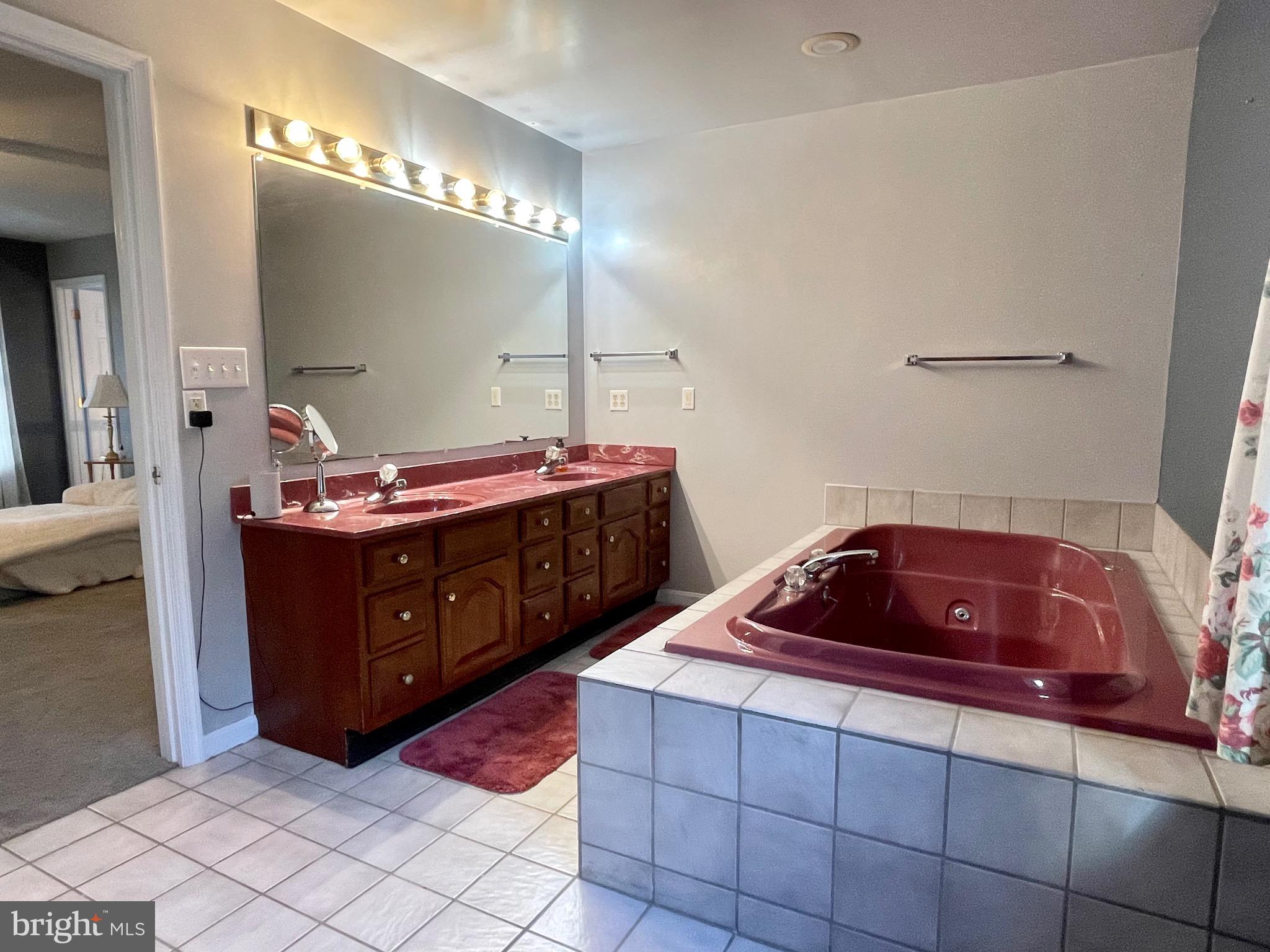 MARLOWE WOODS - Residential