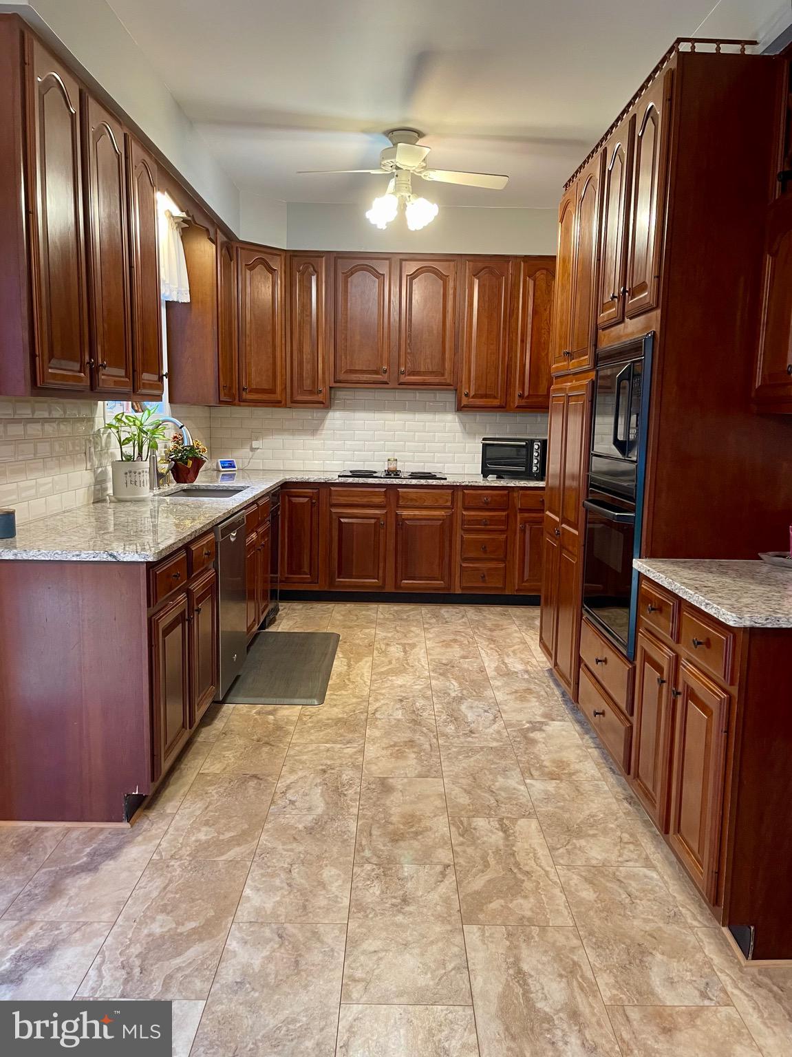 MARLOWE WOODS - Residential