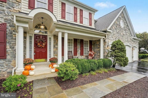 Photo of 14093 Burnley Glen Court, HAYMARKET, VA 20169 (MLS # VAPW2123428)