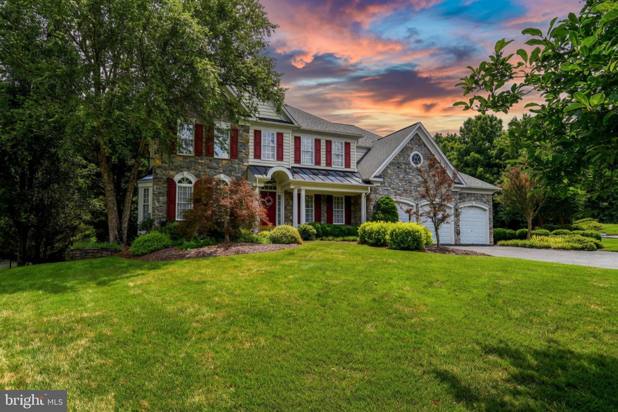 14093 BURNLEY GLEN COURT