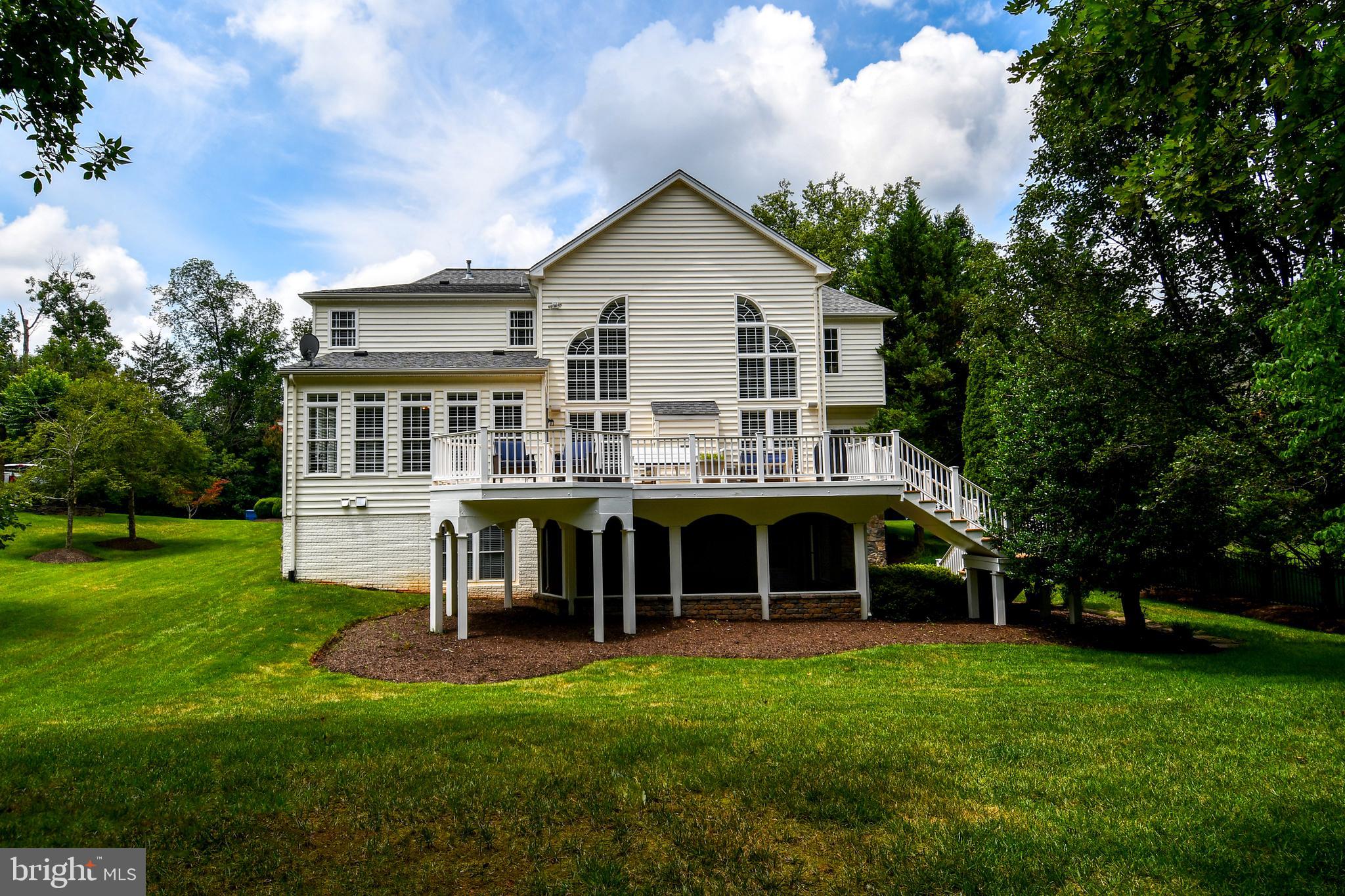 14093 BURNLEY GLEN COURT