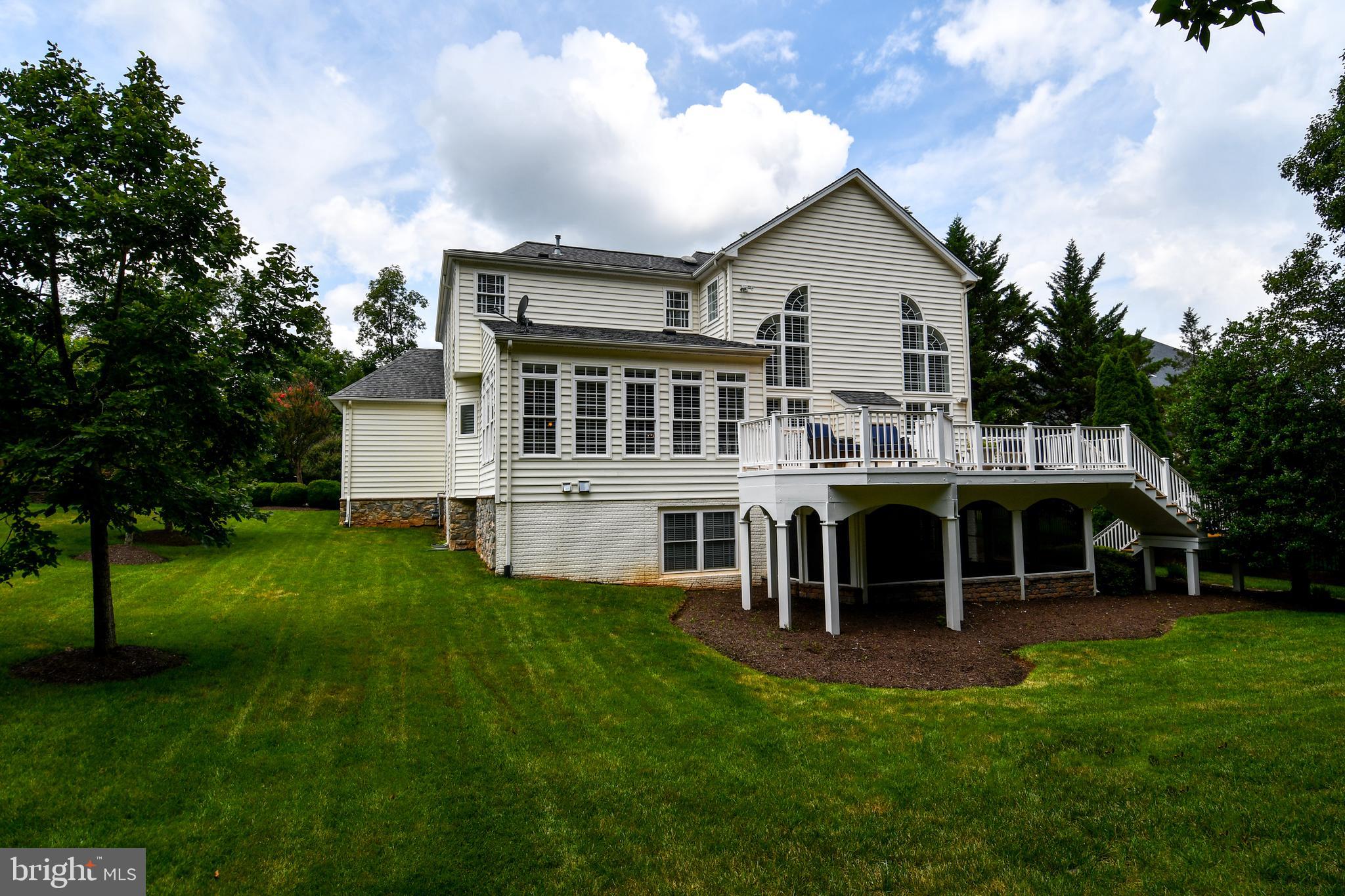 14093 BURNLEY GLEN COURT