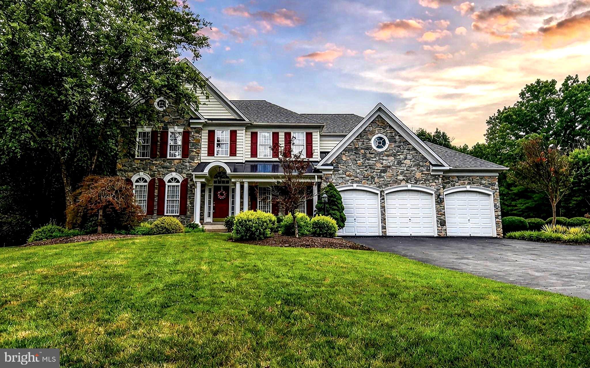 14093 BURNLEY GLEN COURT