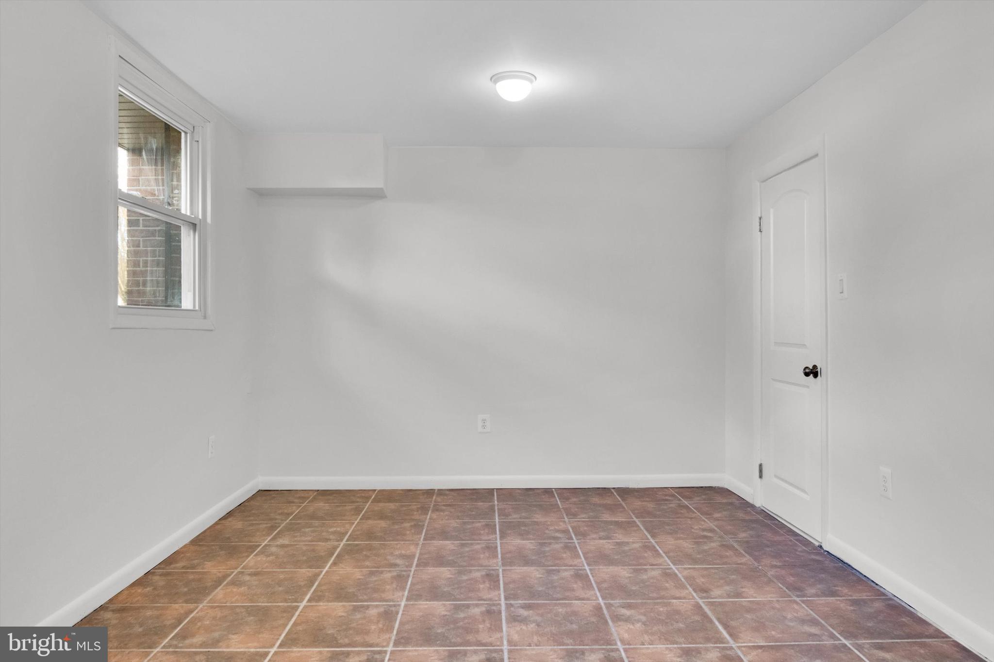 WHITFIELD WOODS - Residential