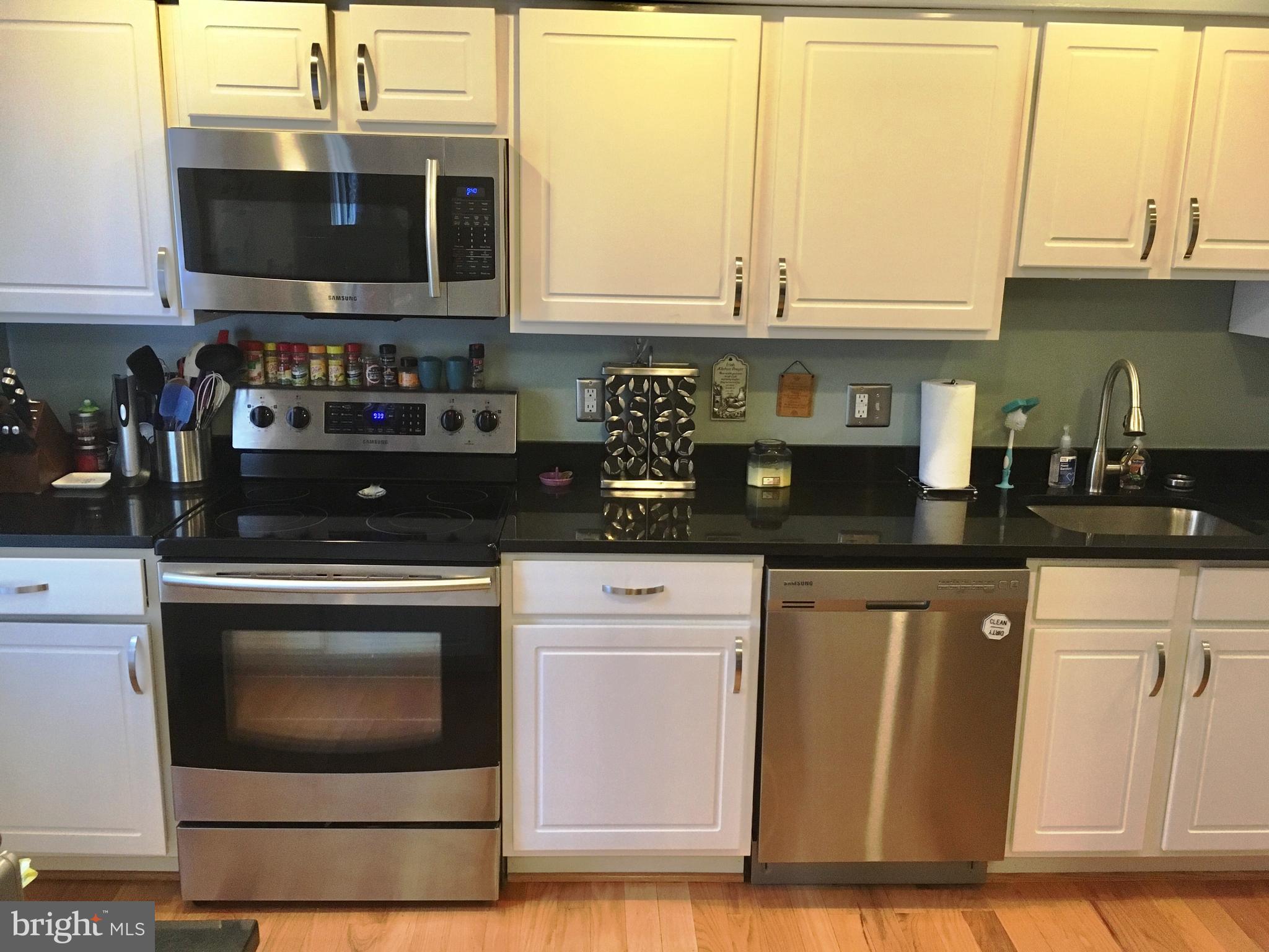 FARMINGDALE - Residential